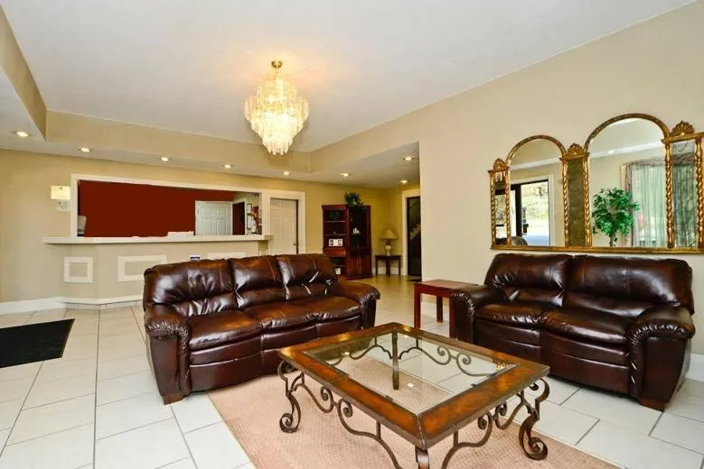 Lobby or reception in Manchester Heritage Inn & Suites