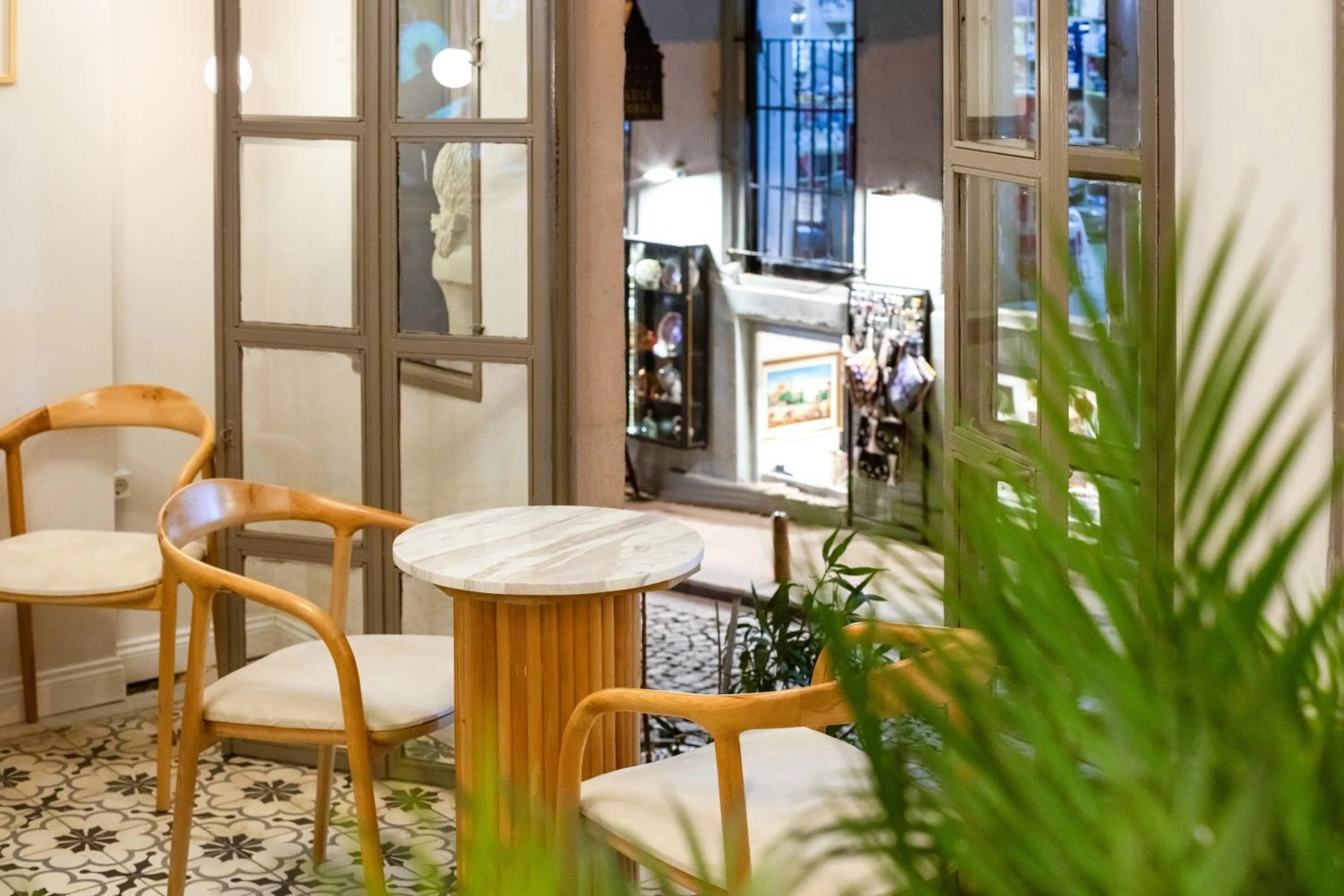 Seating area in Hotel Des Arts Galata