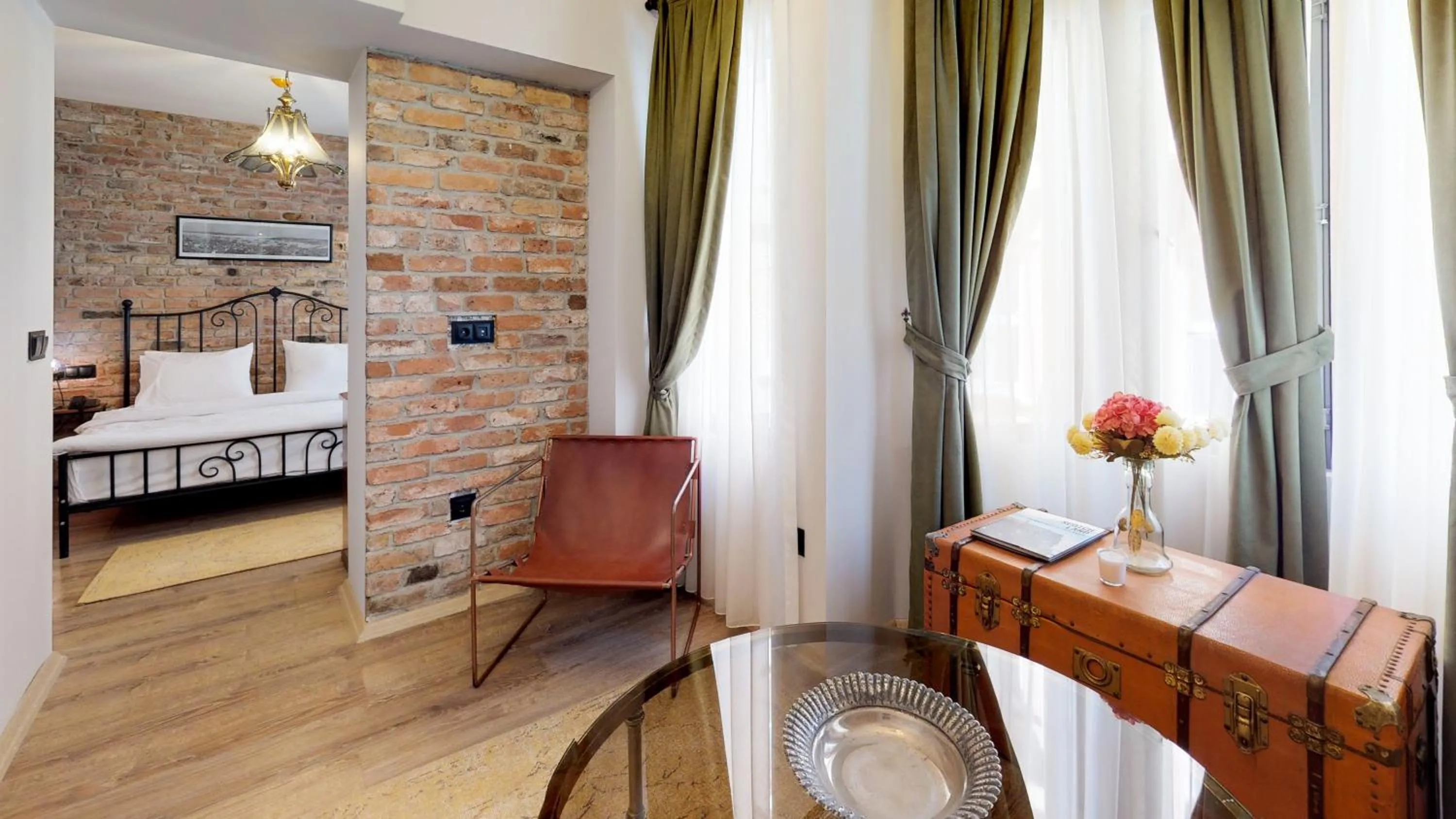 Living room, Bed in Hotel Des Arts Galata