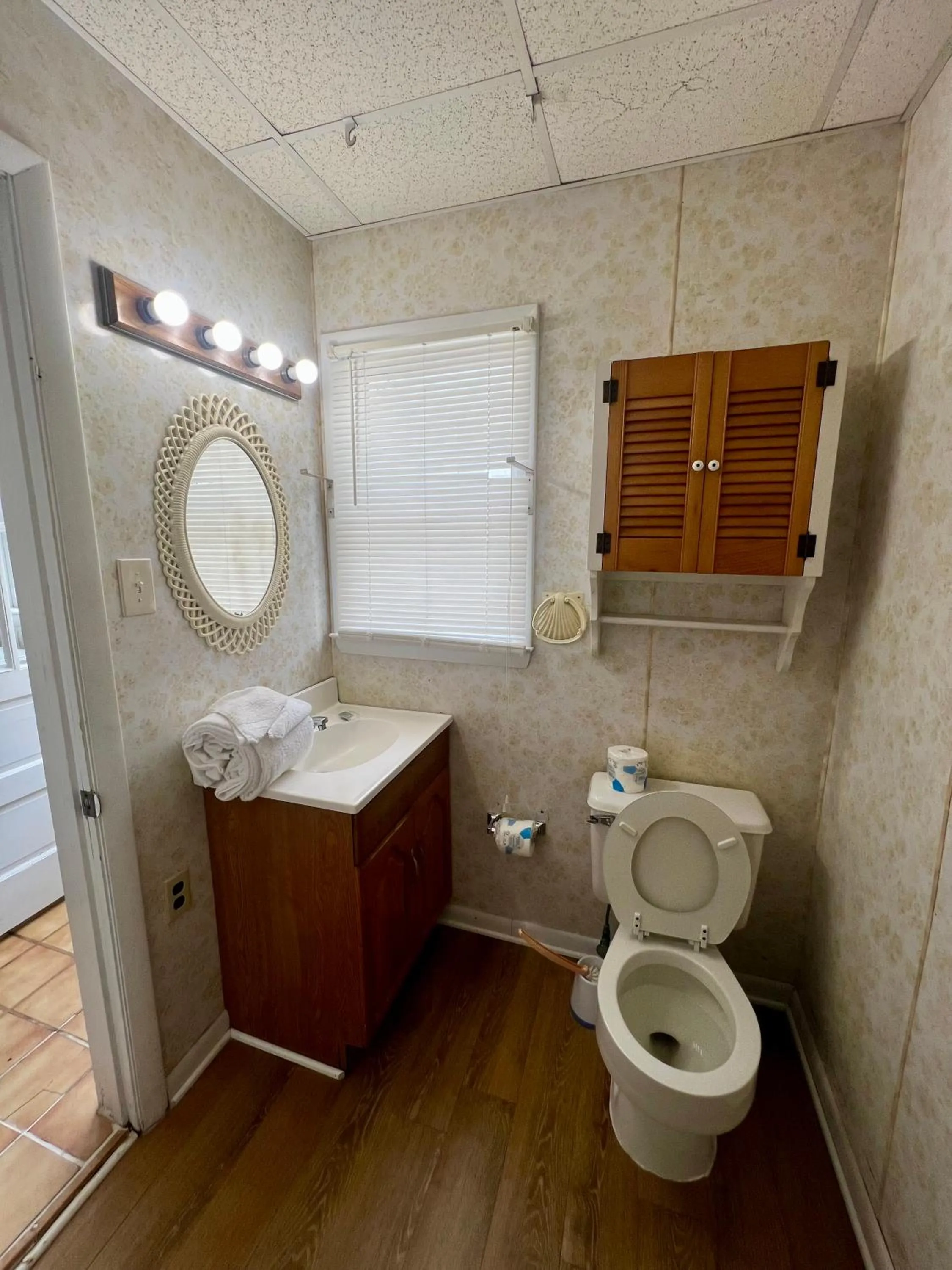 Bathroom in Majestic Hotel & Apartments
