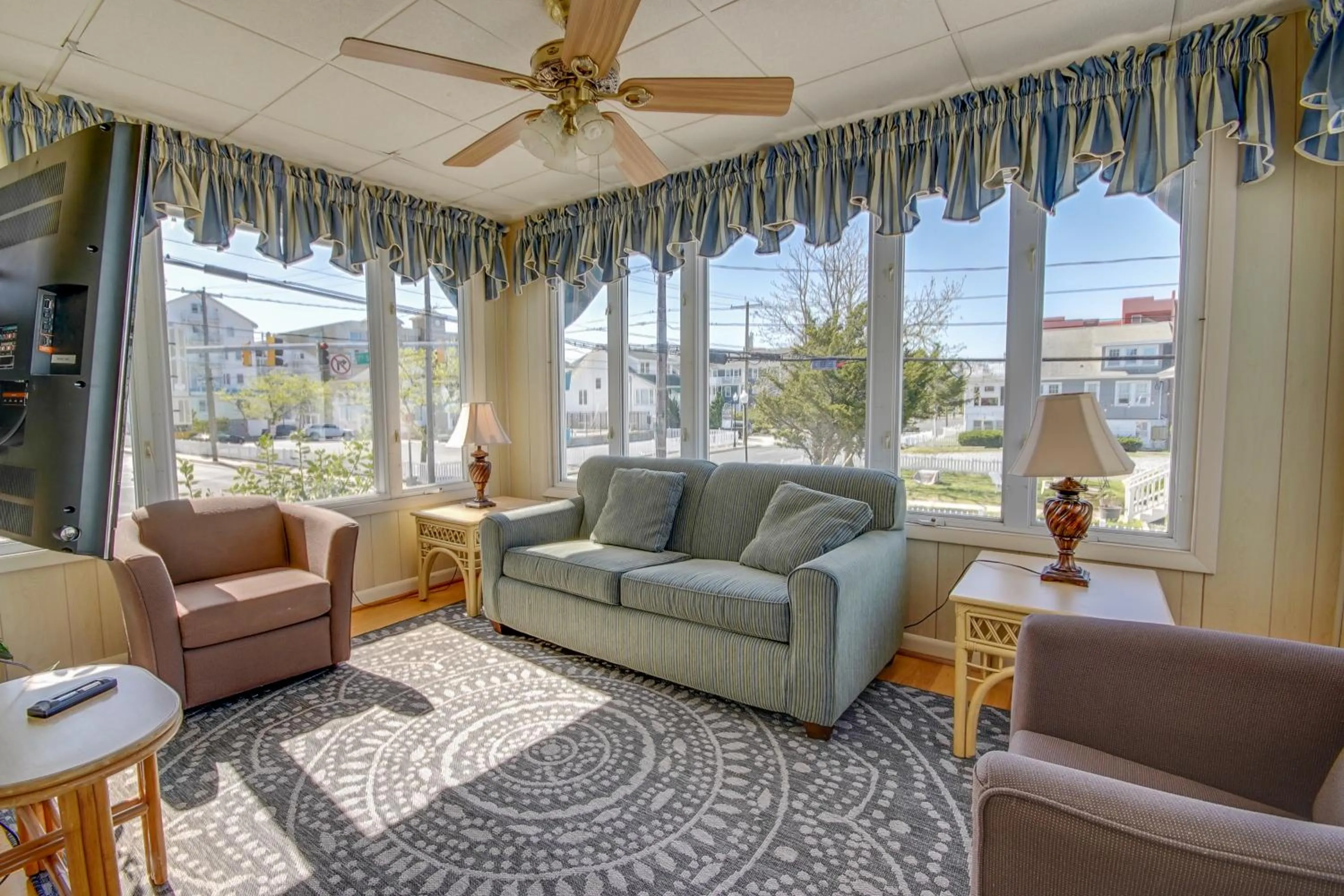 Seating area in Majestic Hotel & Apartments
