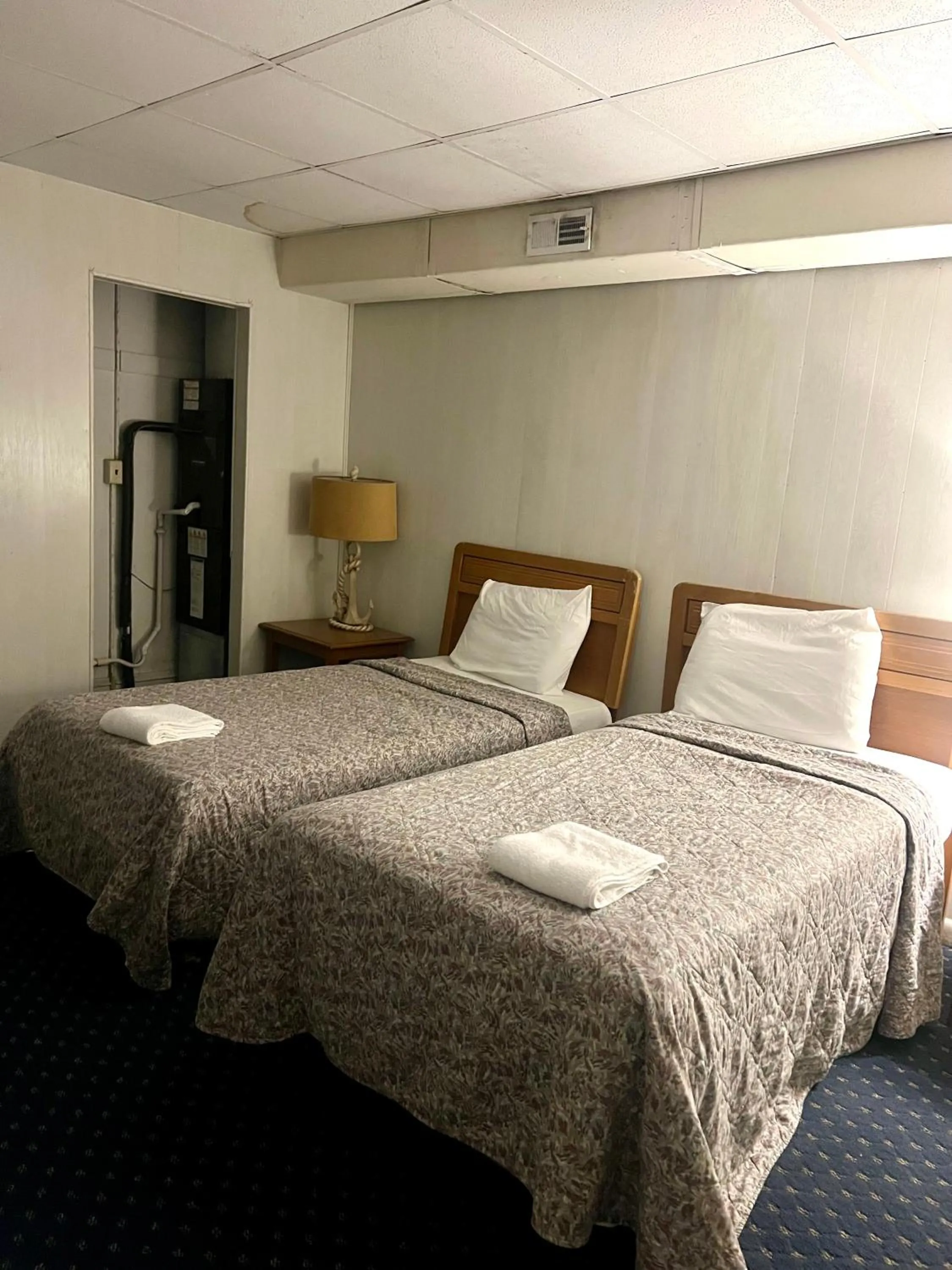 Bedroom in Majestic Hotel & Apartments