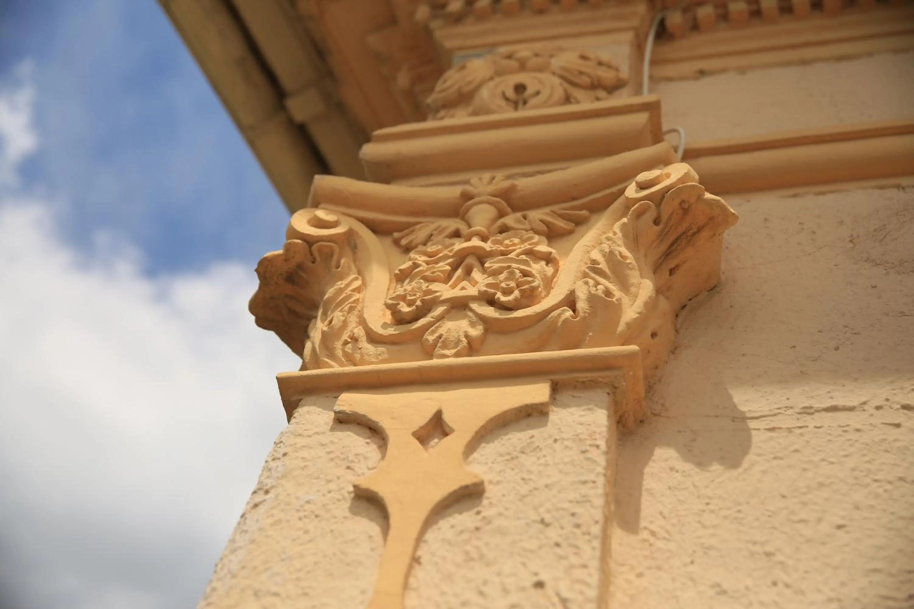 Property building in Hôtel Du Soleil