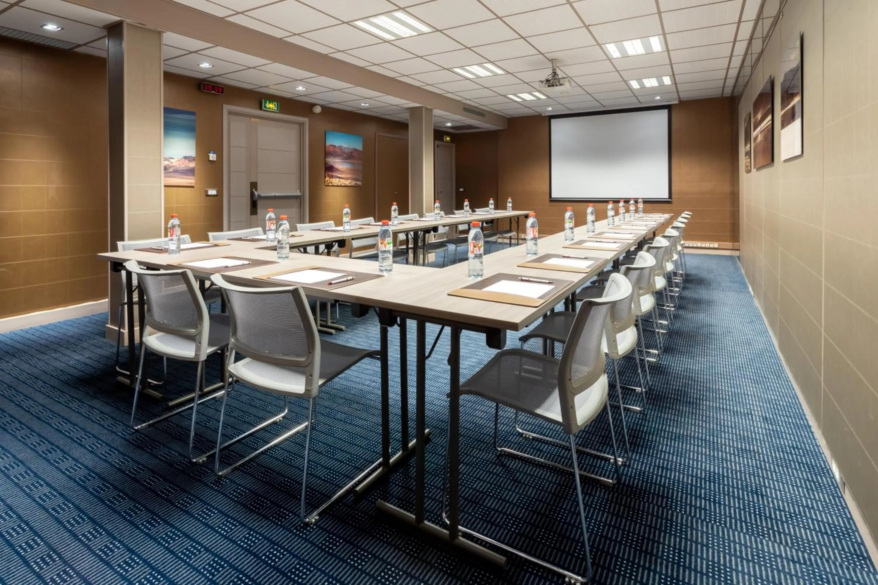 Meeting/conference room in Hotel Etats Unis Opera