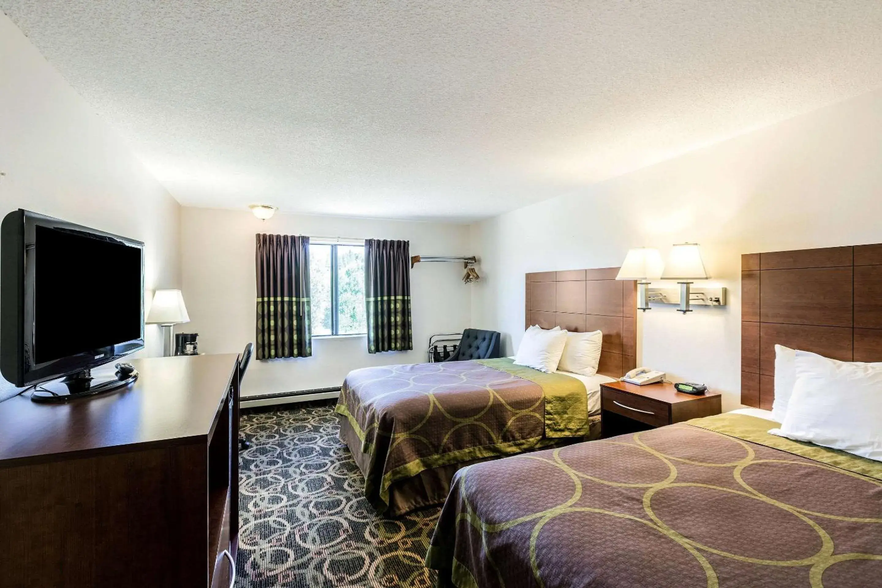 Double Room with Two Double Beds - Non-Smoking in Rodeway Inn Double Room with Two Double Beds - Non-Smoking in Rodeway Inn