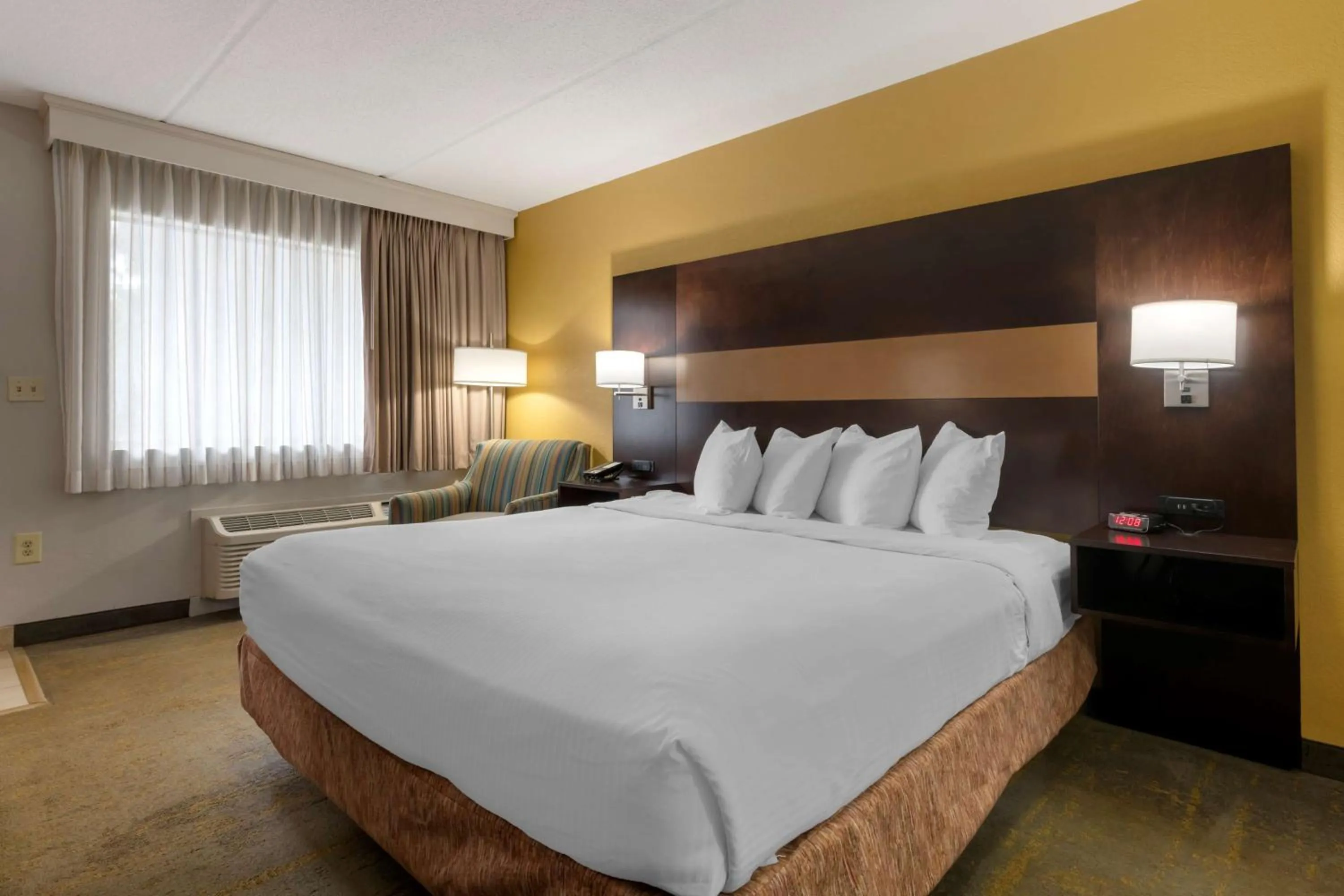 Bedroom, Bed in Best Western Inn Of Palatka