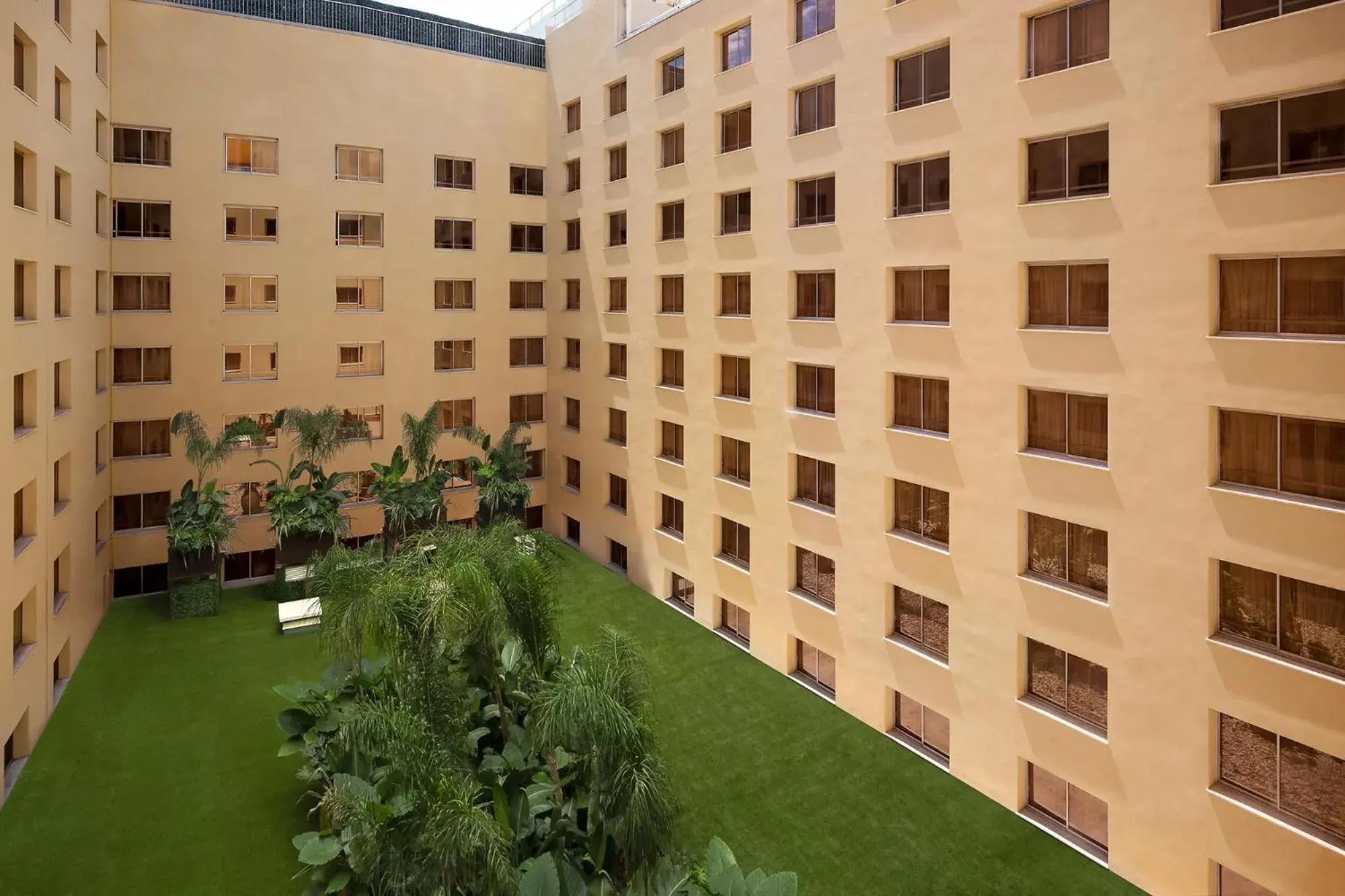 Classic room with Courtyard view, Twin Bed in Le Meridien Nice Classic room with Courtyard view, Twin Bed in Le Meridien Nice