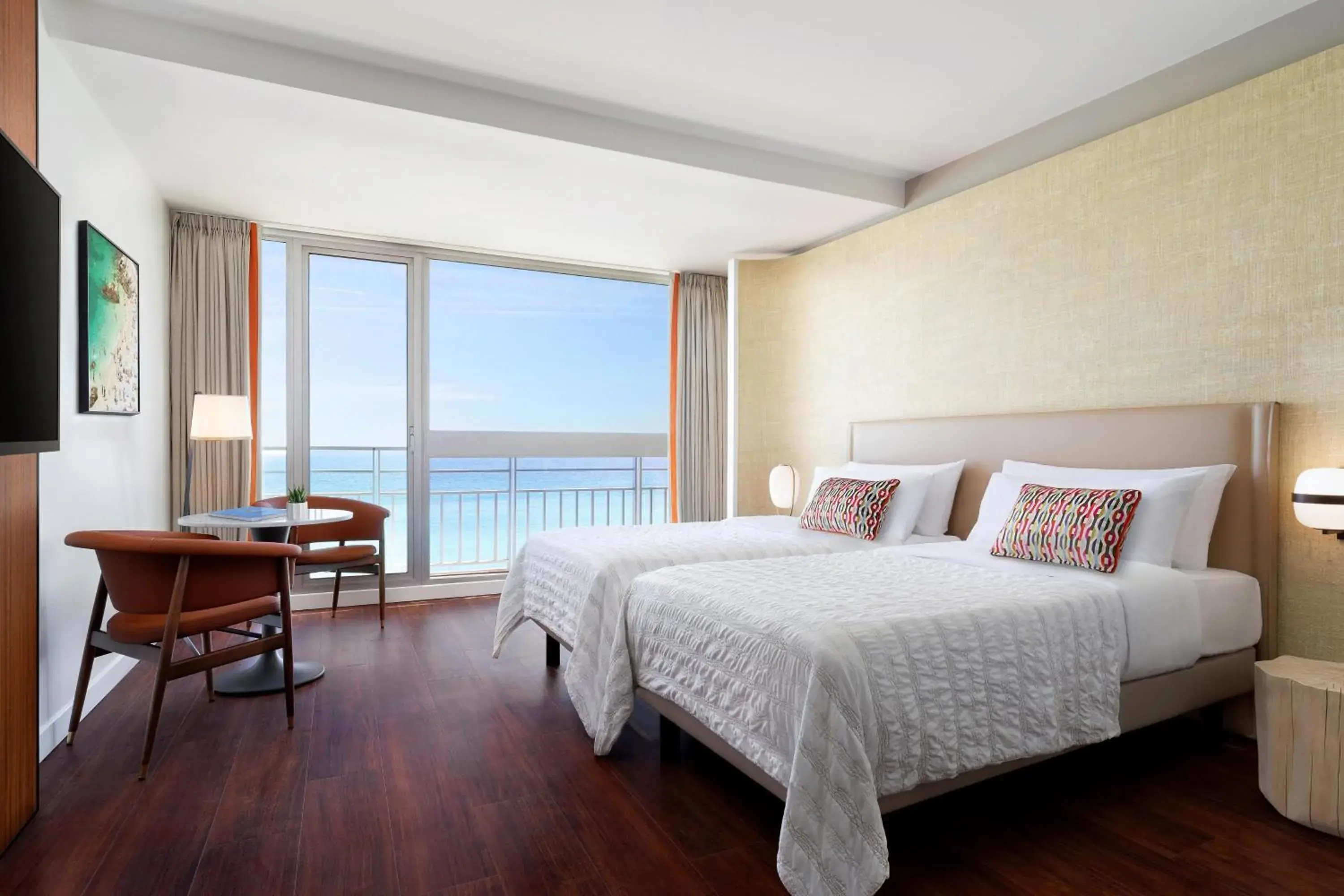 Deluxe room with Sea view, Twin Bed in Le Meridien Nice Deluxe room with Sea view, Twin Bed in Le Meridien Nice