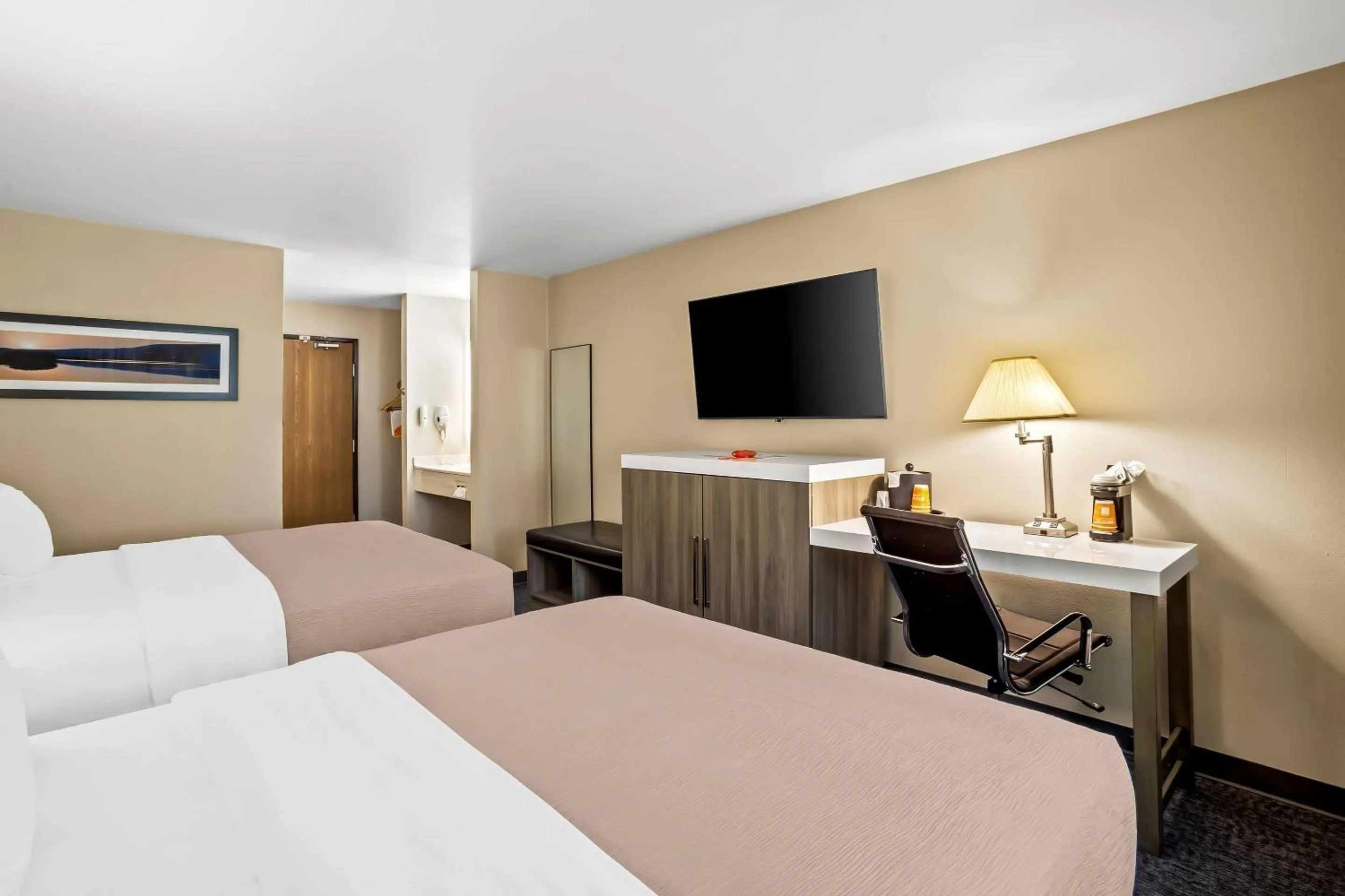 Bedroom, Bed in Quality Inn Port Orchard