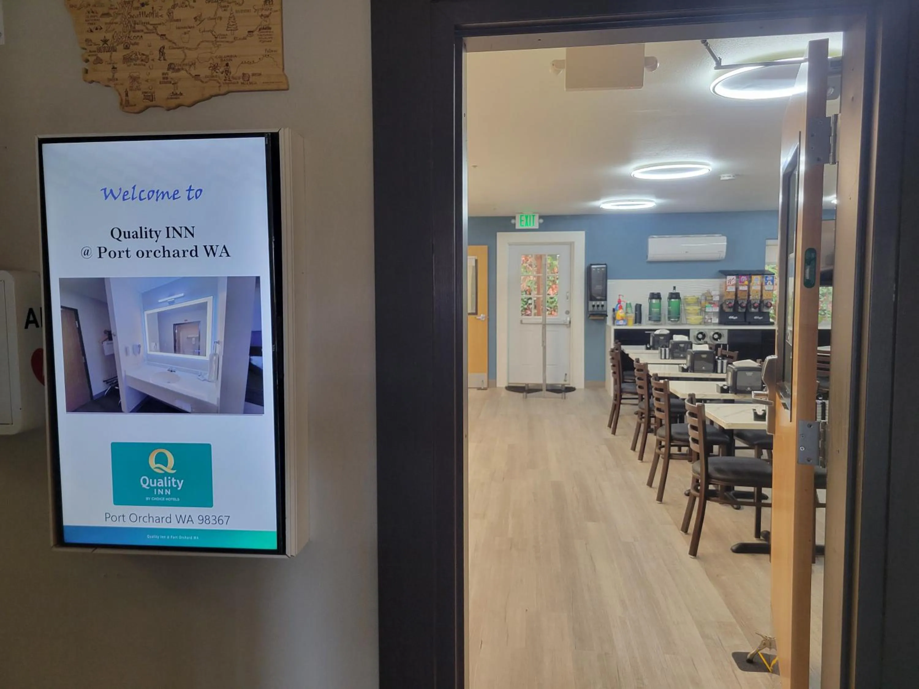 Breakfast in Quality Inn Port Orchard