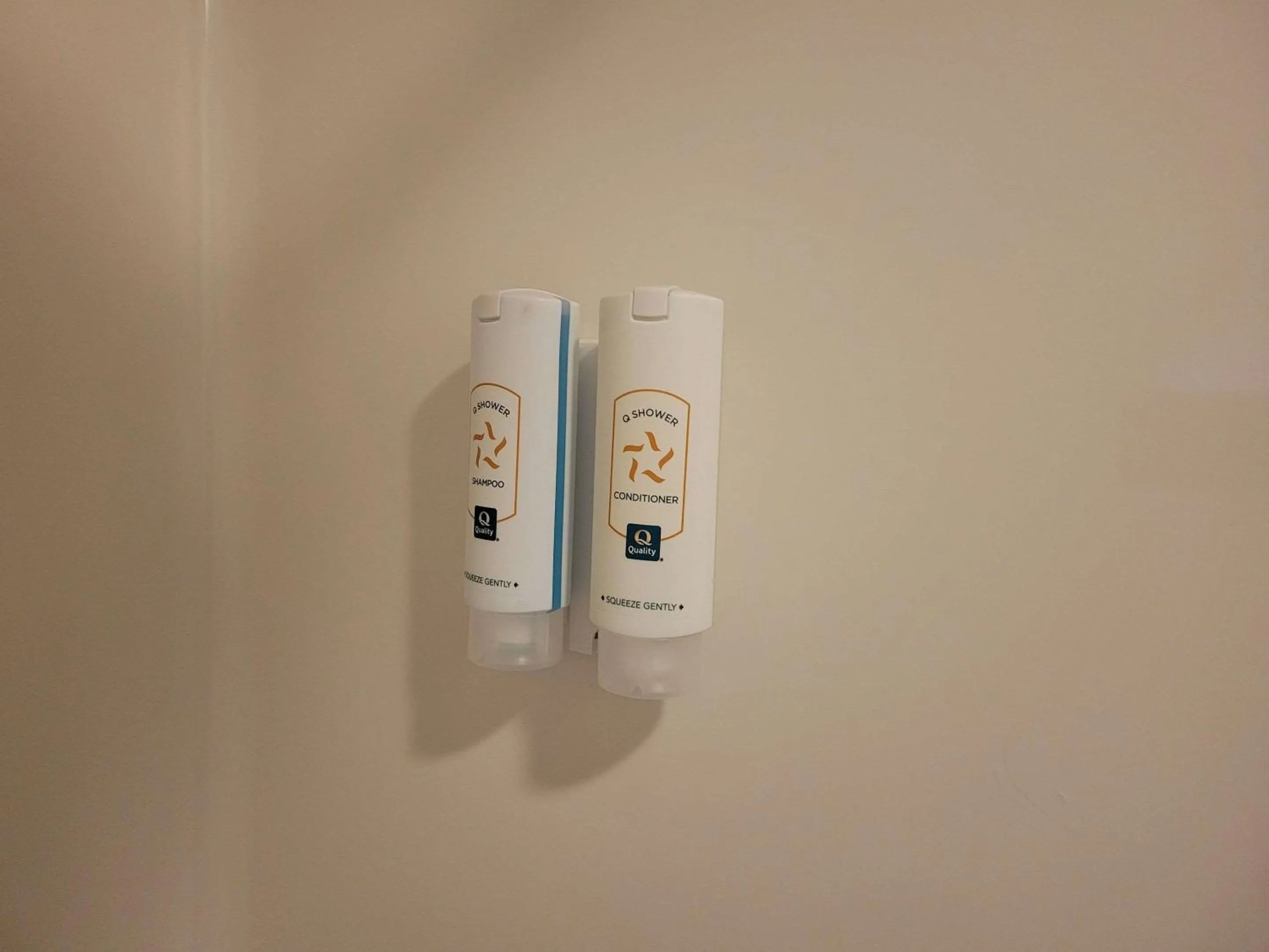 Bedroom in Quality Inn Port Orchard