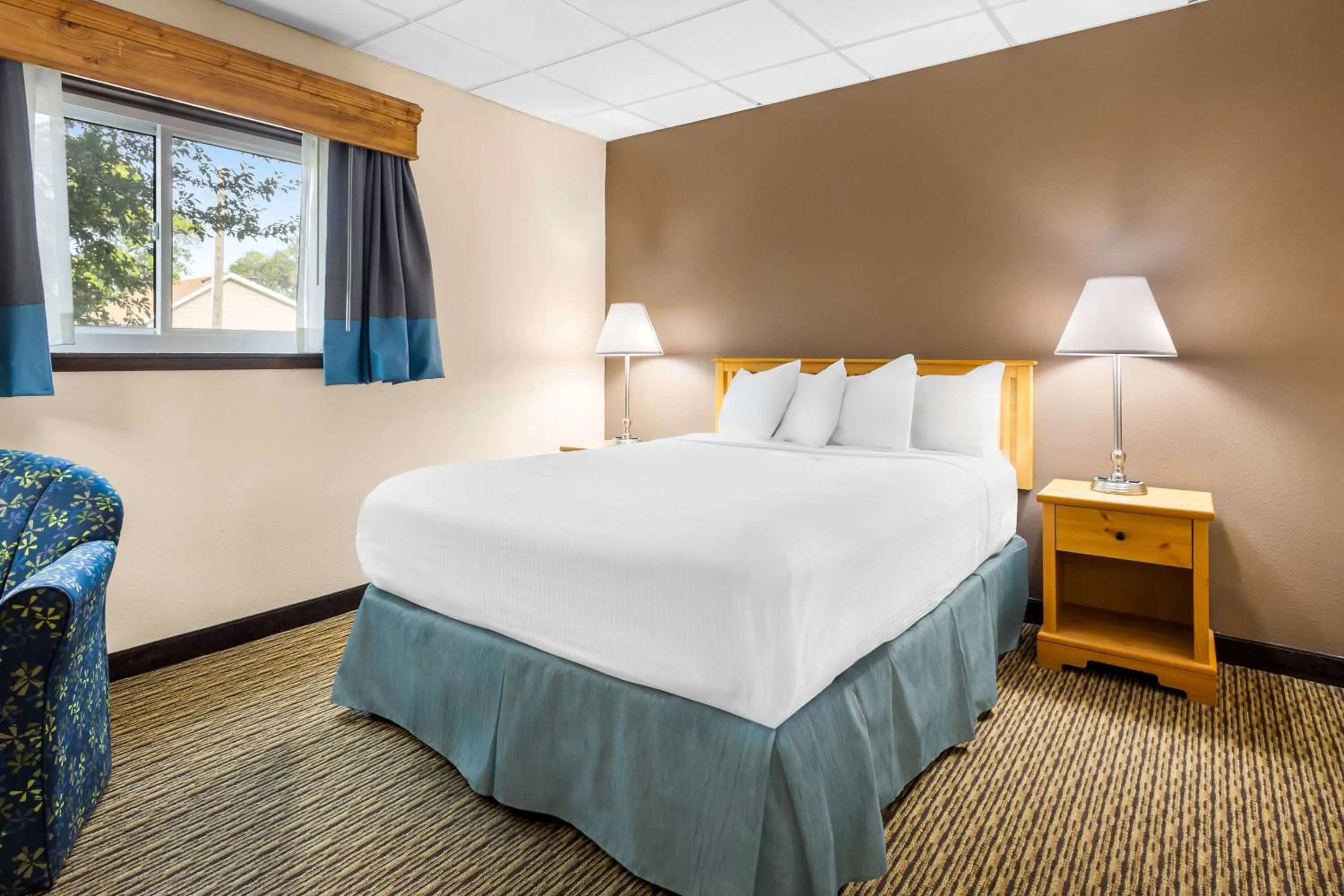 Photo of the whole room, Bed in Best Western Lee's Motor Inn