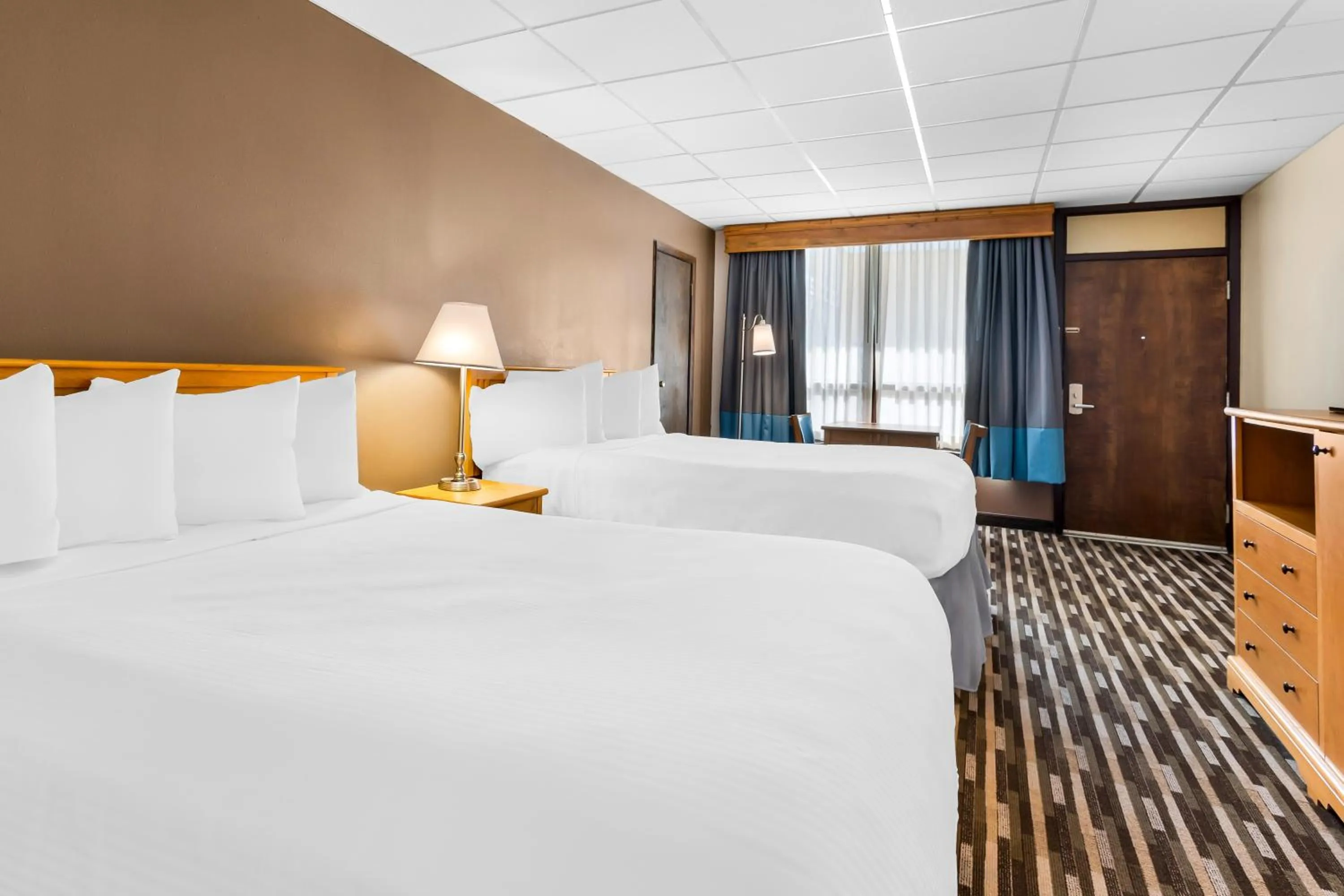 Bed in Best Western Lee's Motor Inn