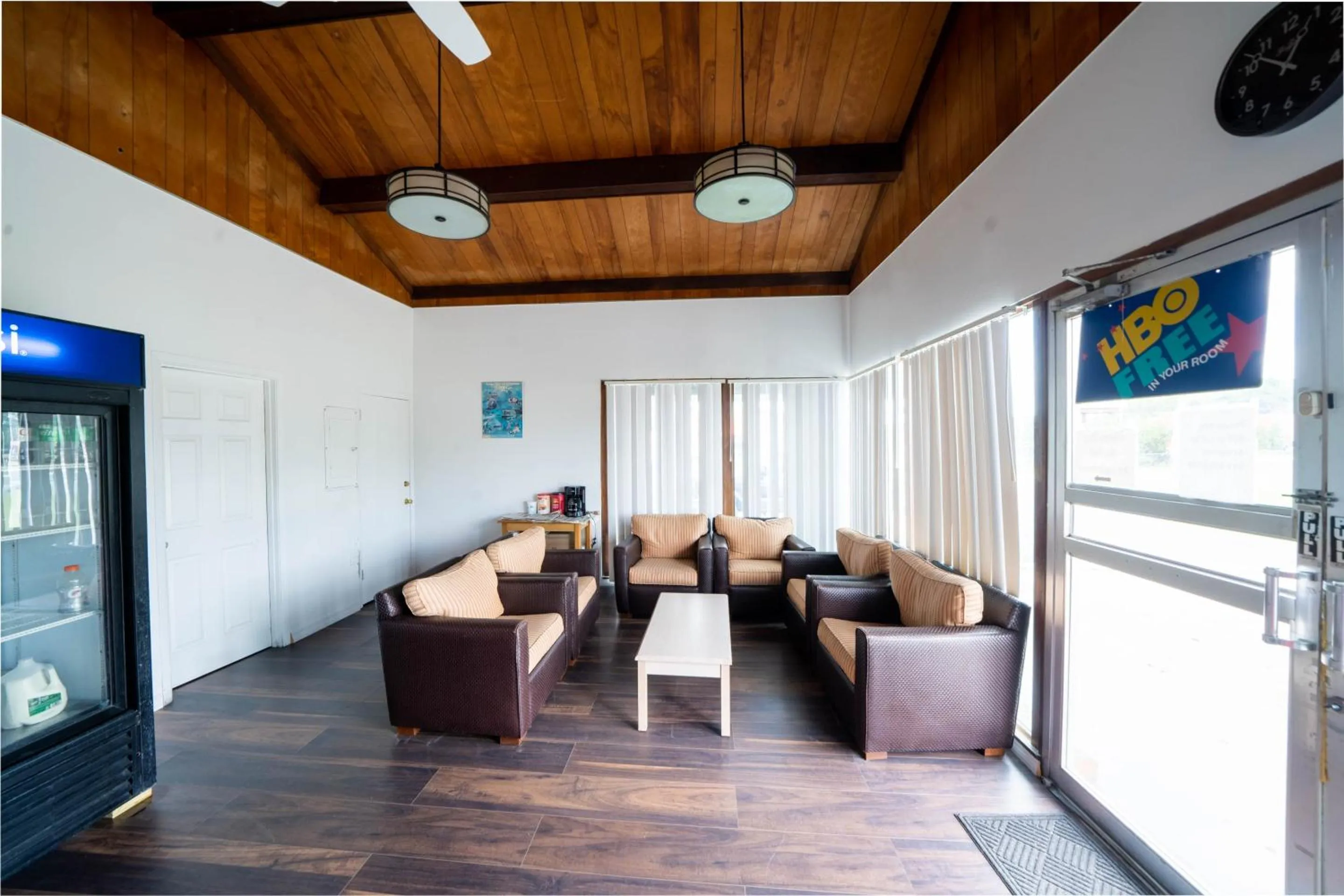 Breakfast in OYO Hotel Ocala, FL I-75