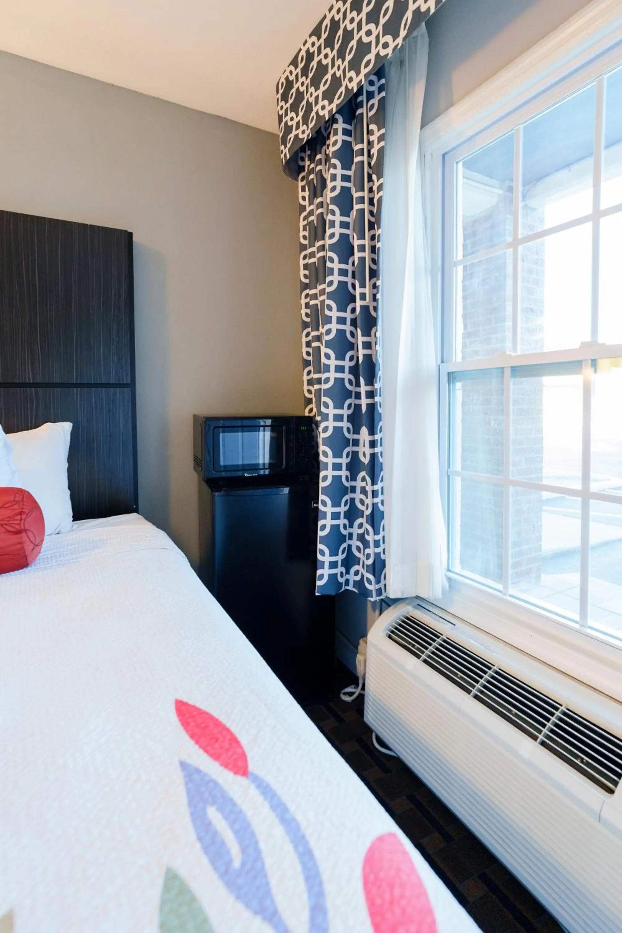 Bed in San Marco Inn East - Jacksonville