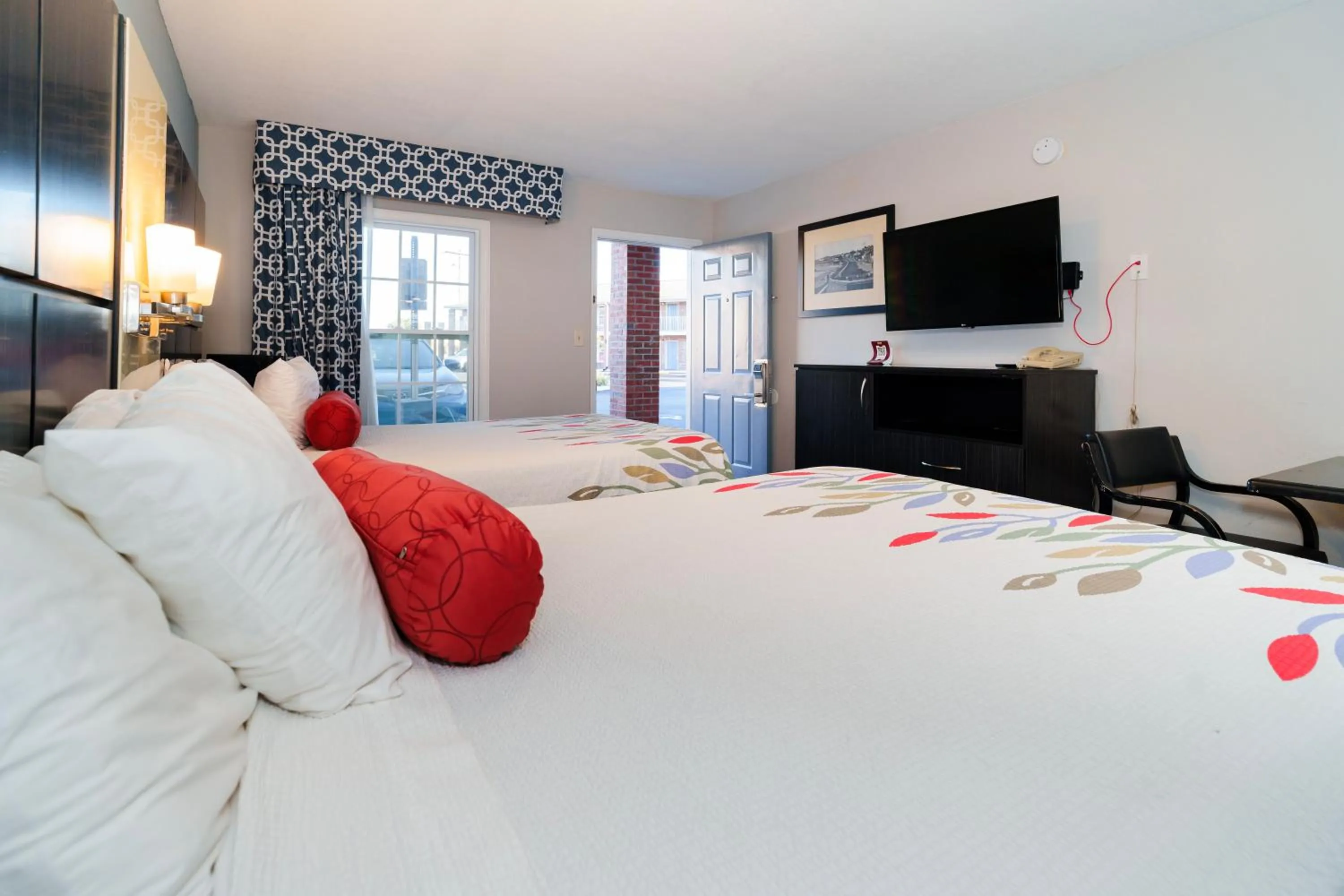 Bed in San Marco Inn East - Jacksonville