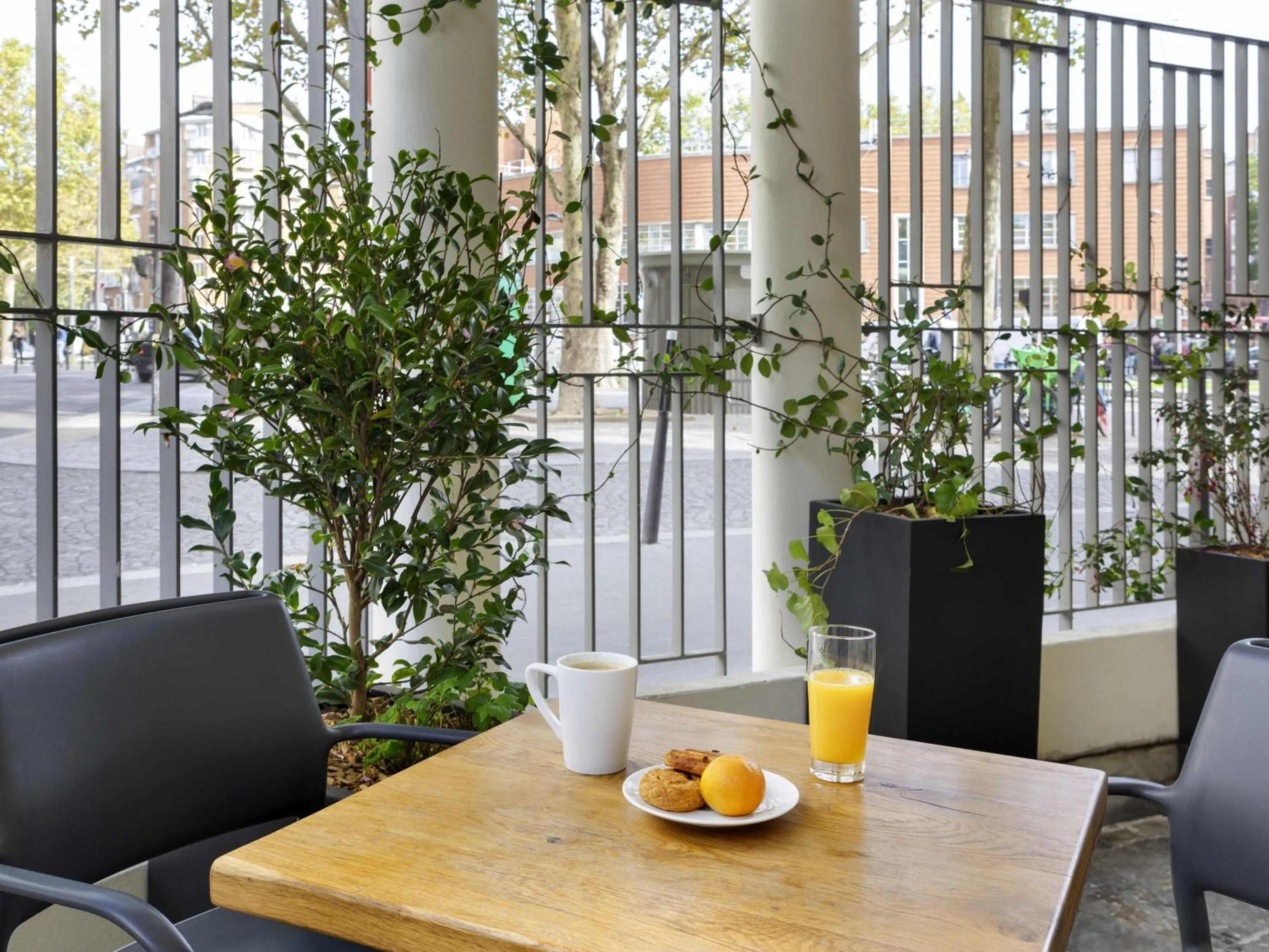 Breakfast in ibis Paris Nation Davout