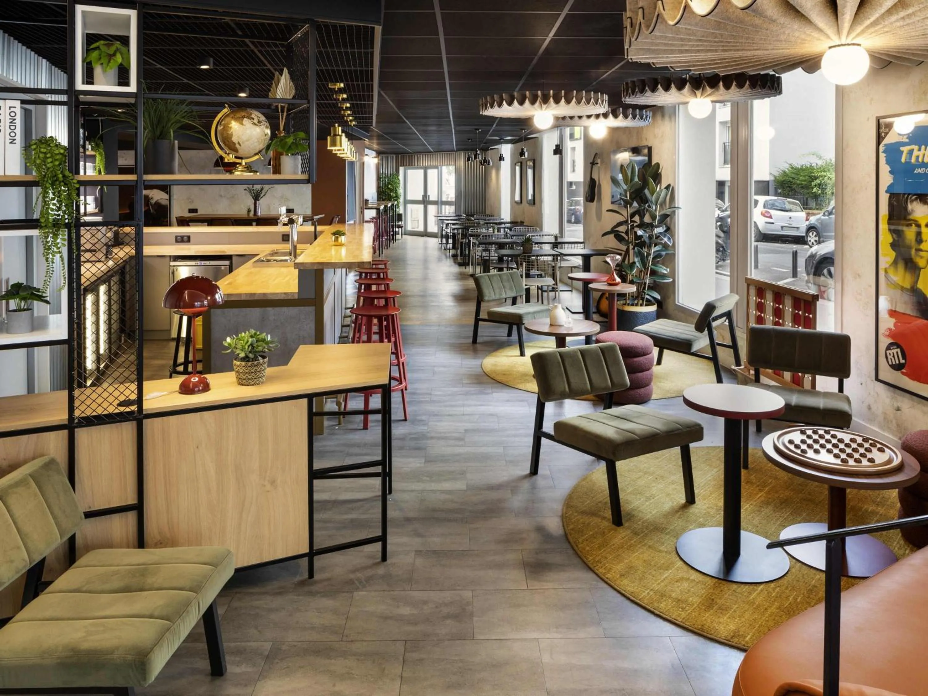 Property building in ibis Paris Nation Davout