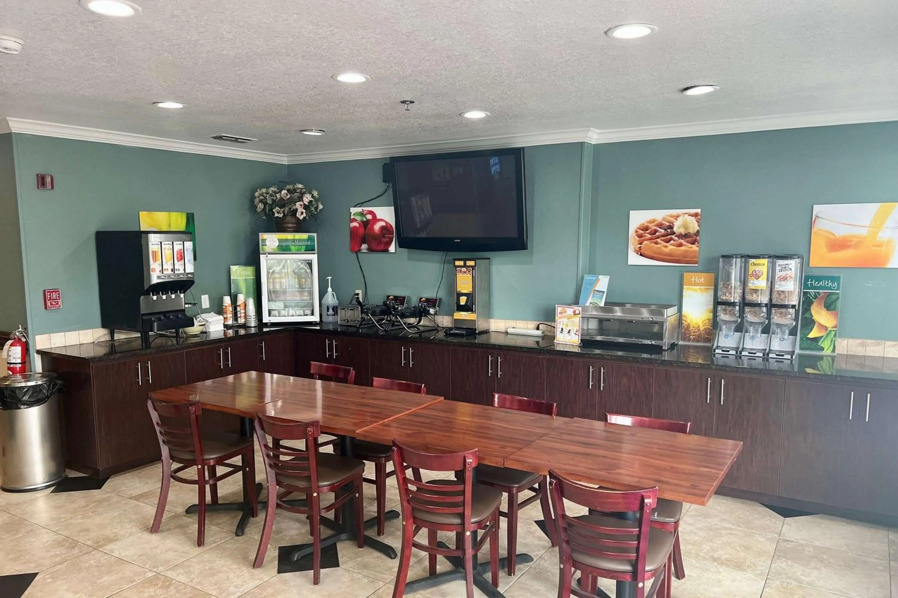 Restaurant/places to eat in Baymont by Wyndham Willow Park