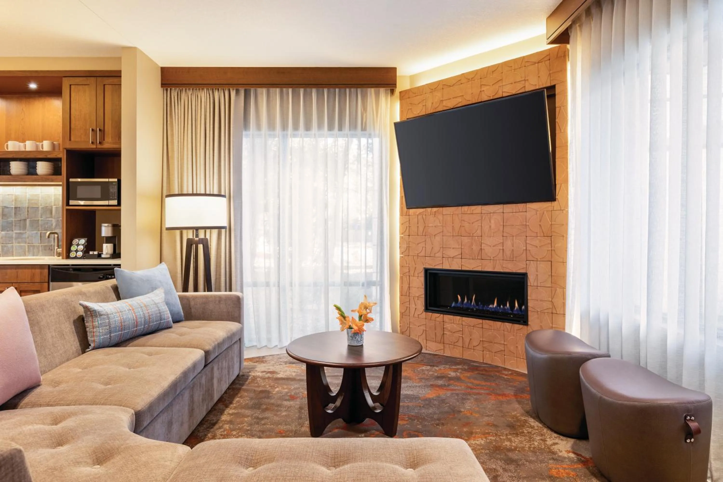 Living room in Hoodoo Moab, Curio Collection by Hilton