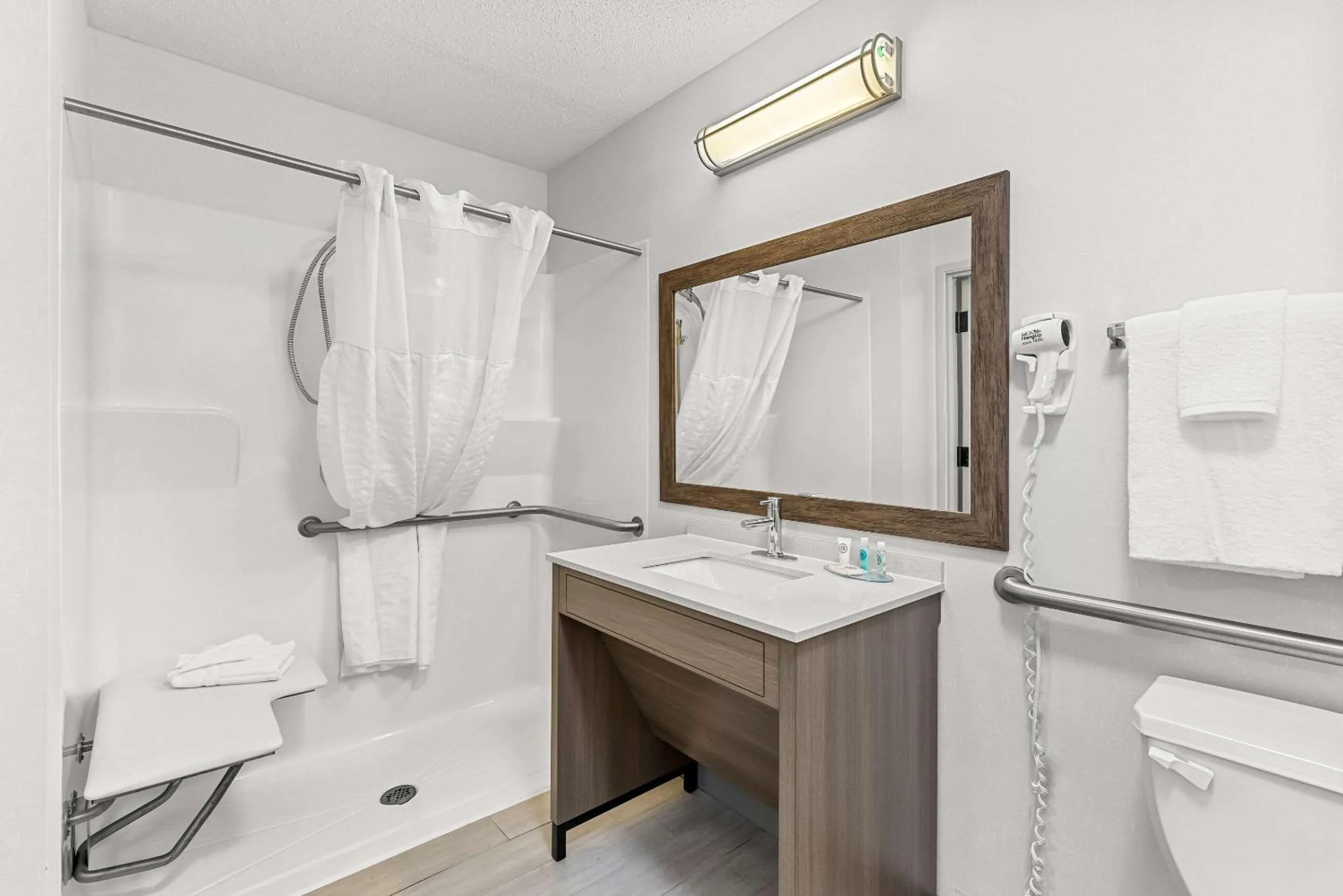 Bedroom in Comfort Inn