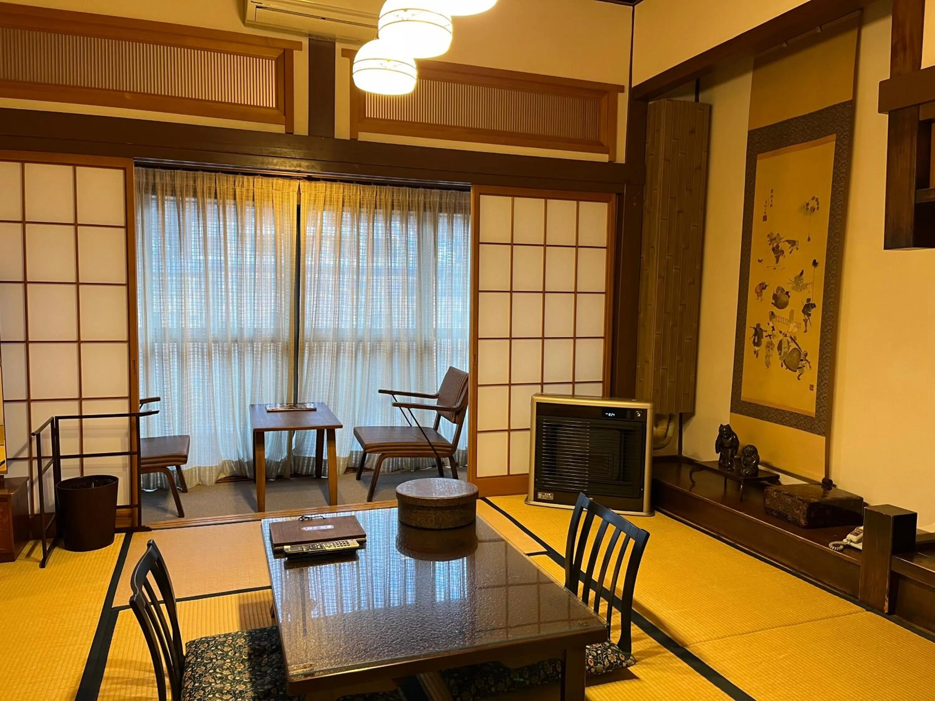 Historical Ryokan SENYUKAN