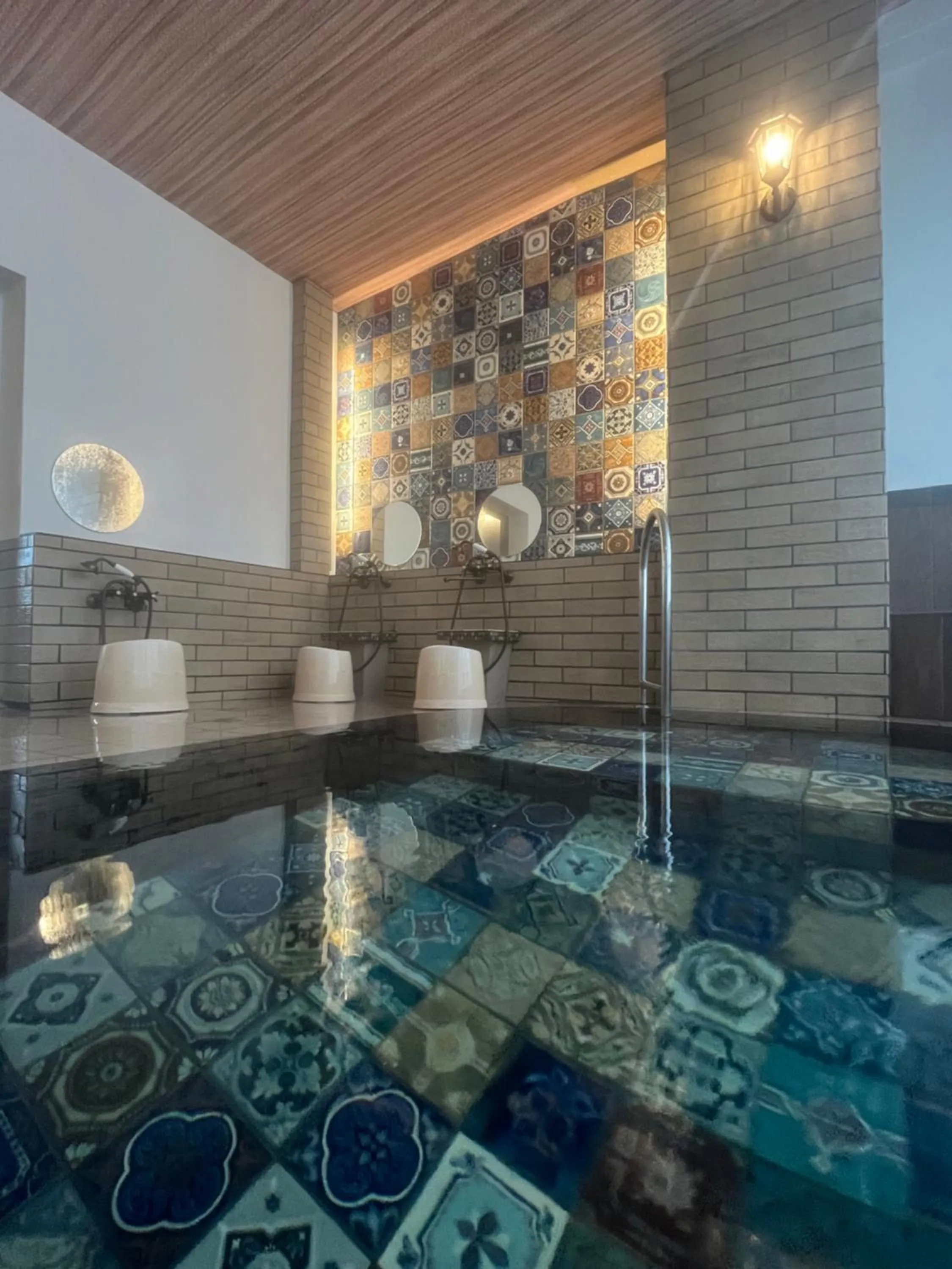 Historical Ryokan SENYUKAN