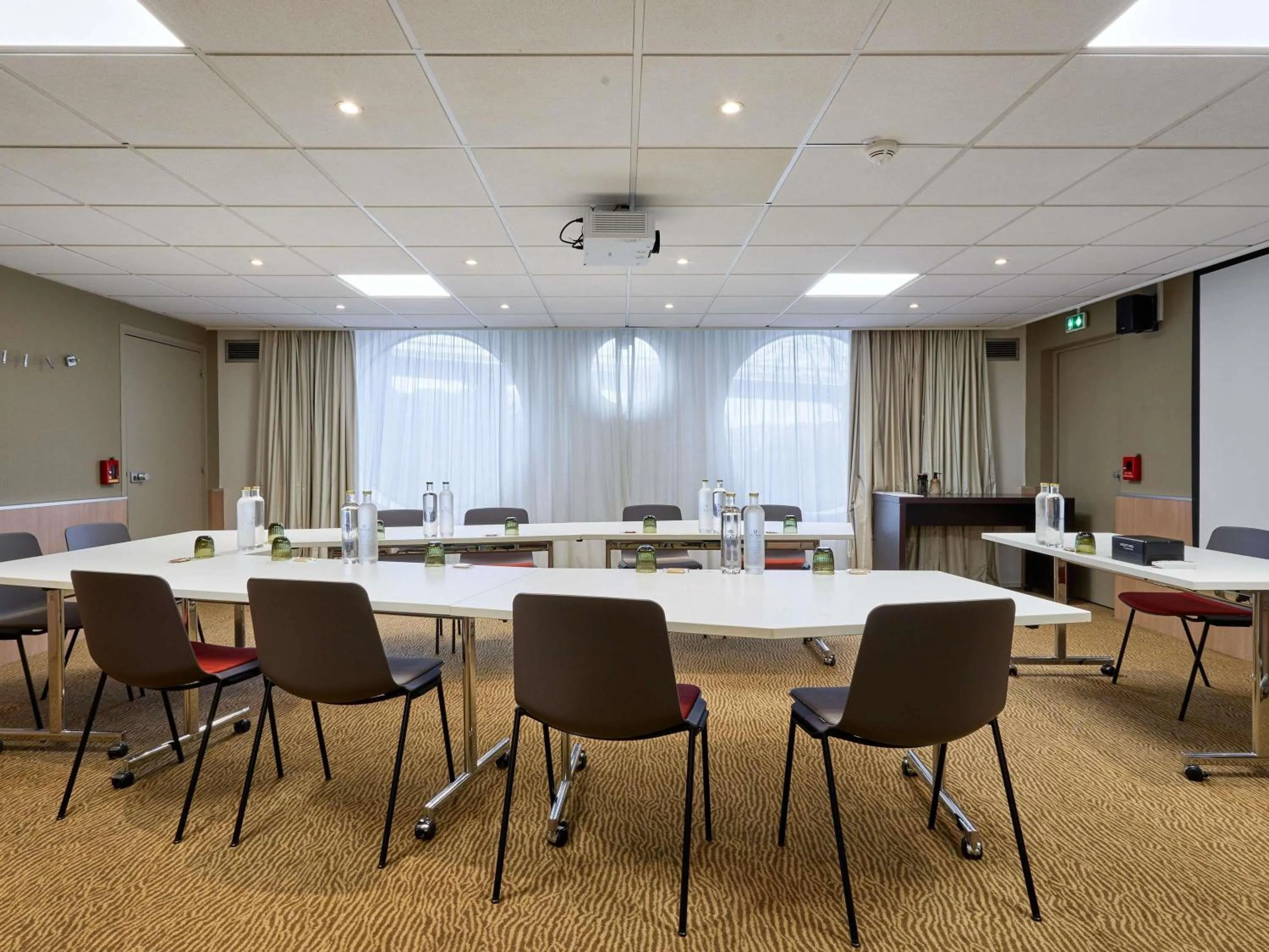 Meeting/conference room in Novotel Paris La Defense Esplanade
