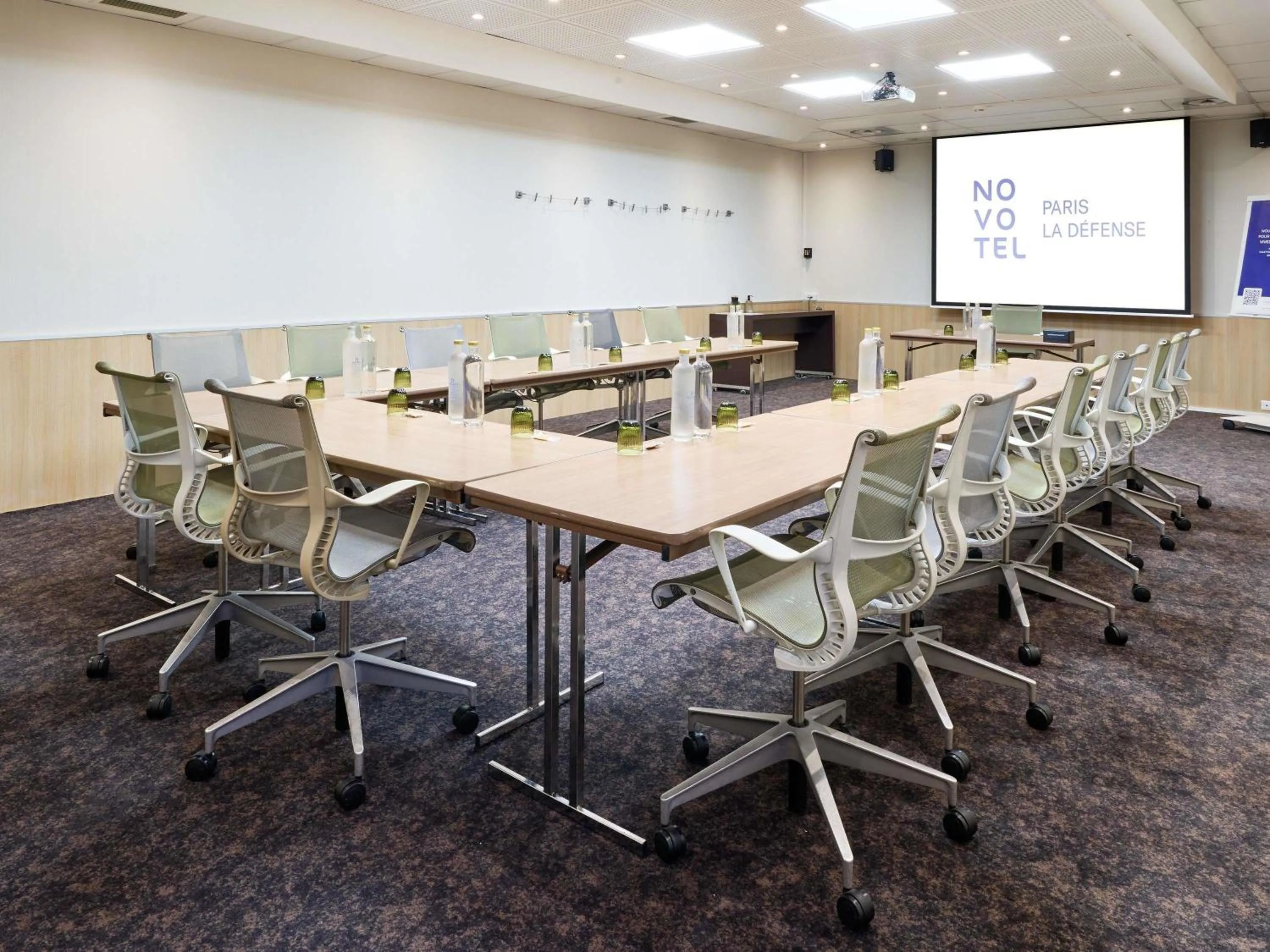 Meeting/conference room in Novotel Paris La Defense Esplanade