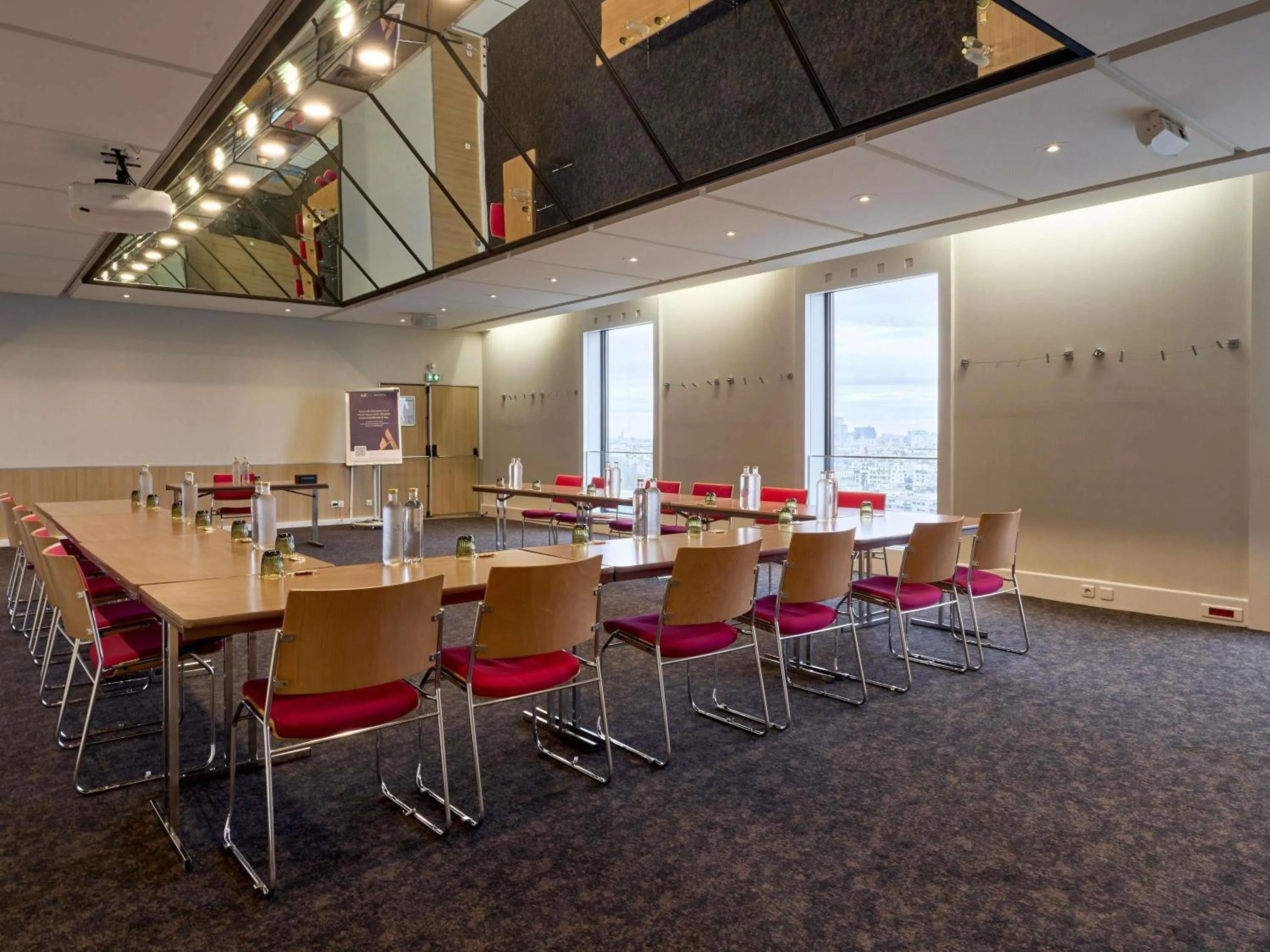 Meeting/conference room in Novotel Paris La Defense Esplanade