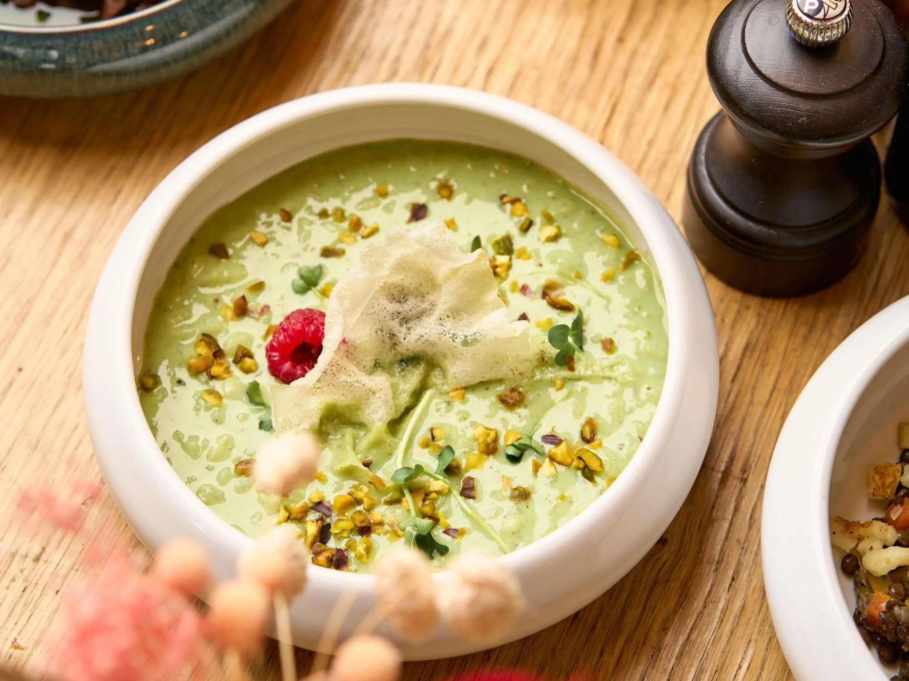 Restaurant/places to eat in Novotel Paris La Defense Esplanade