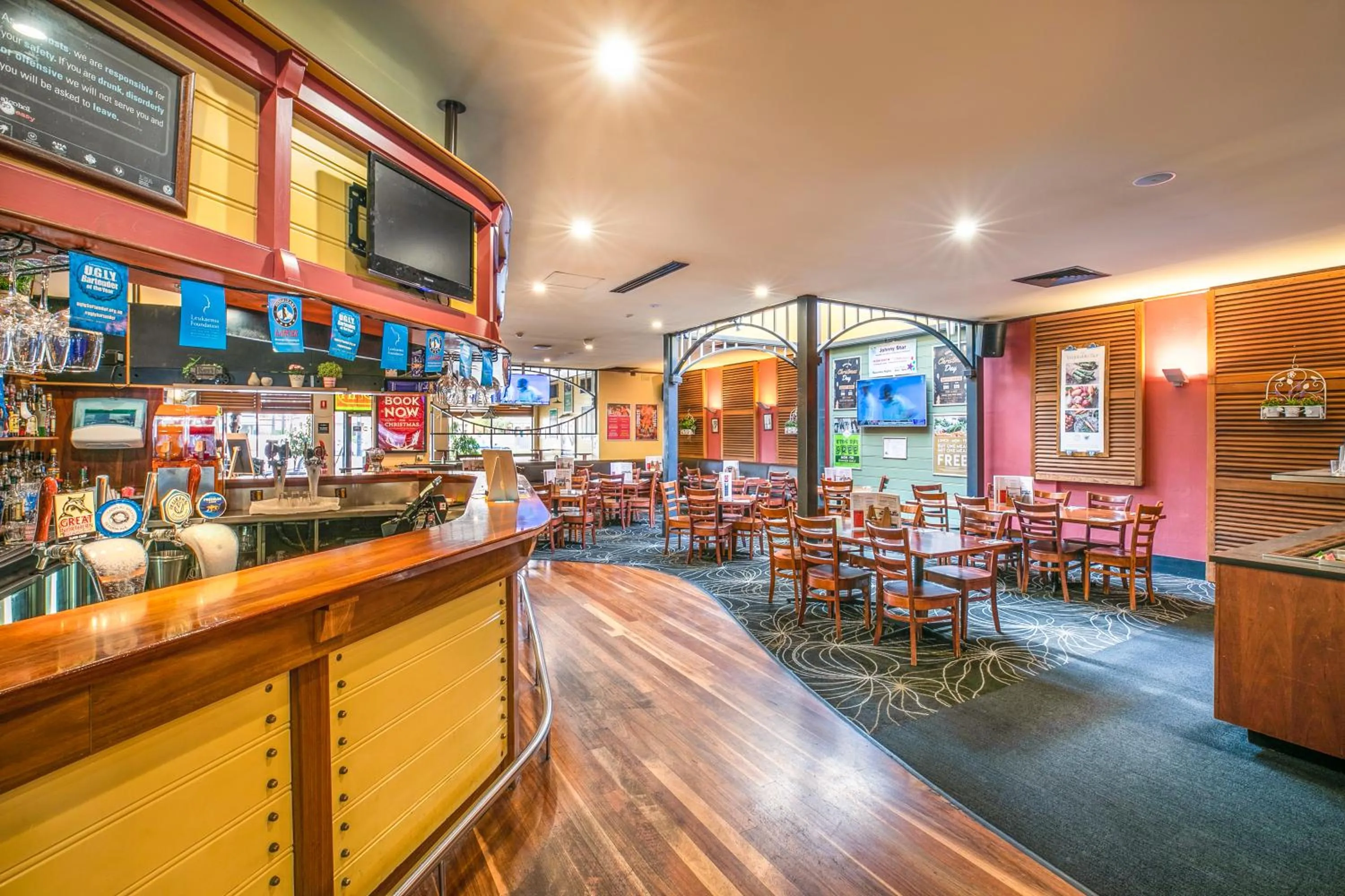 Restaurant/places to eat in Nightcap at Exeter Hotel