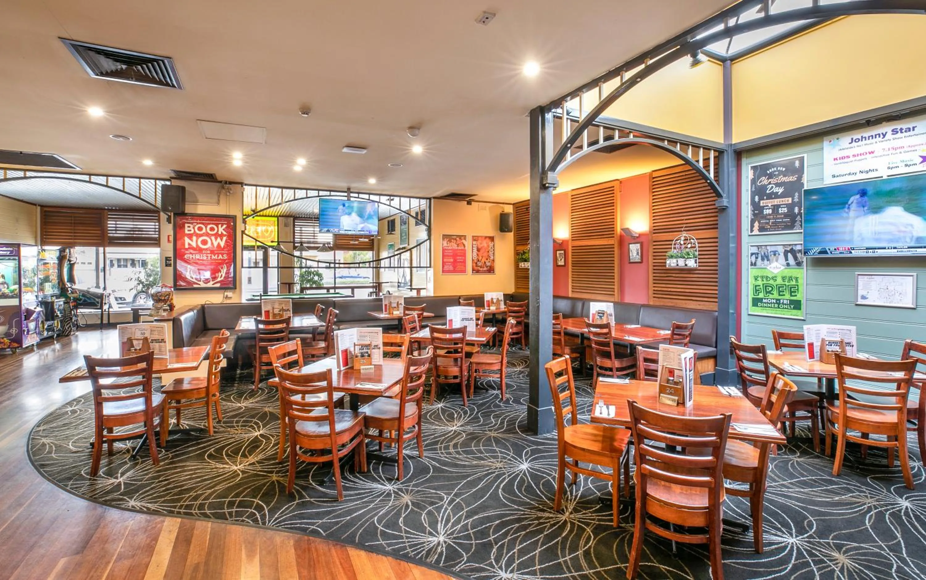 Restaurant/places to eat in Nightcap at Exeter Hotel