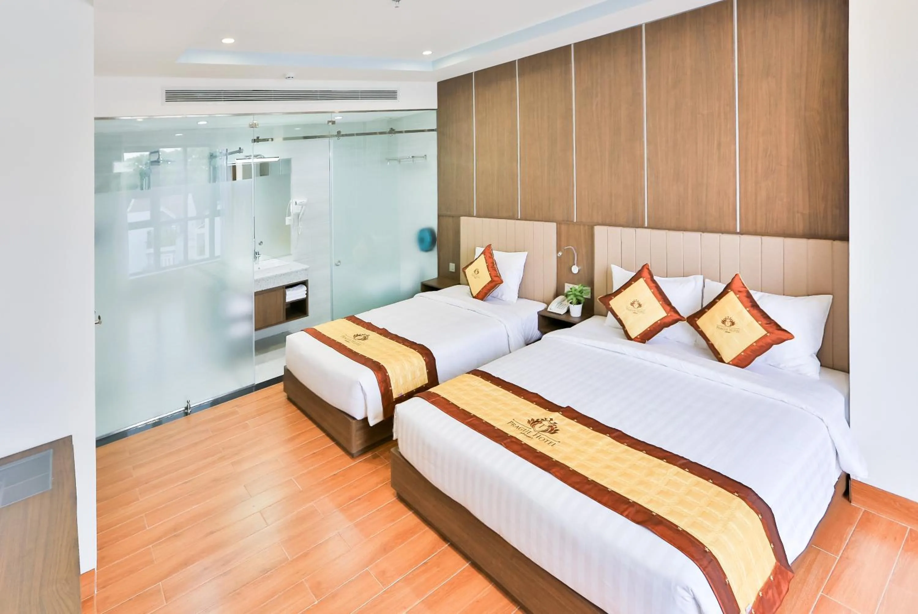 Bedroom, Bed in Prague Saigon Airport Hotel