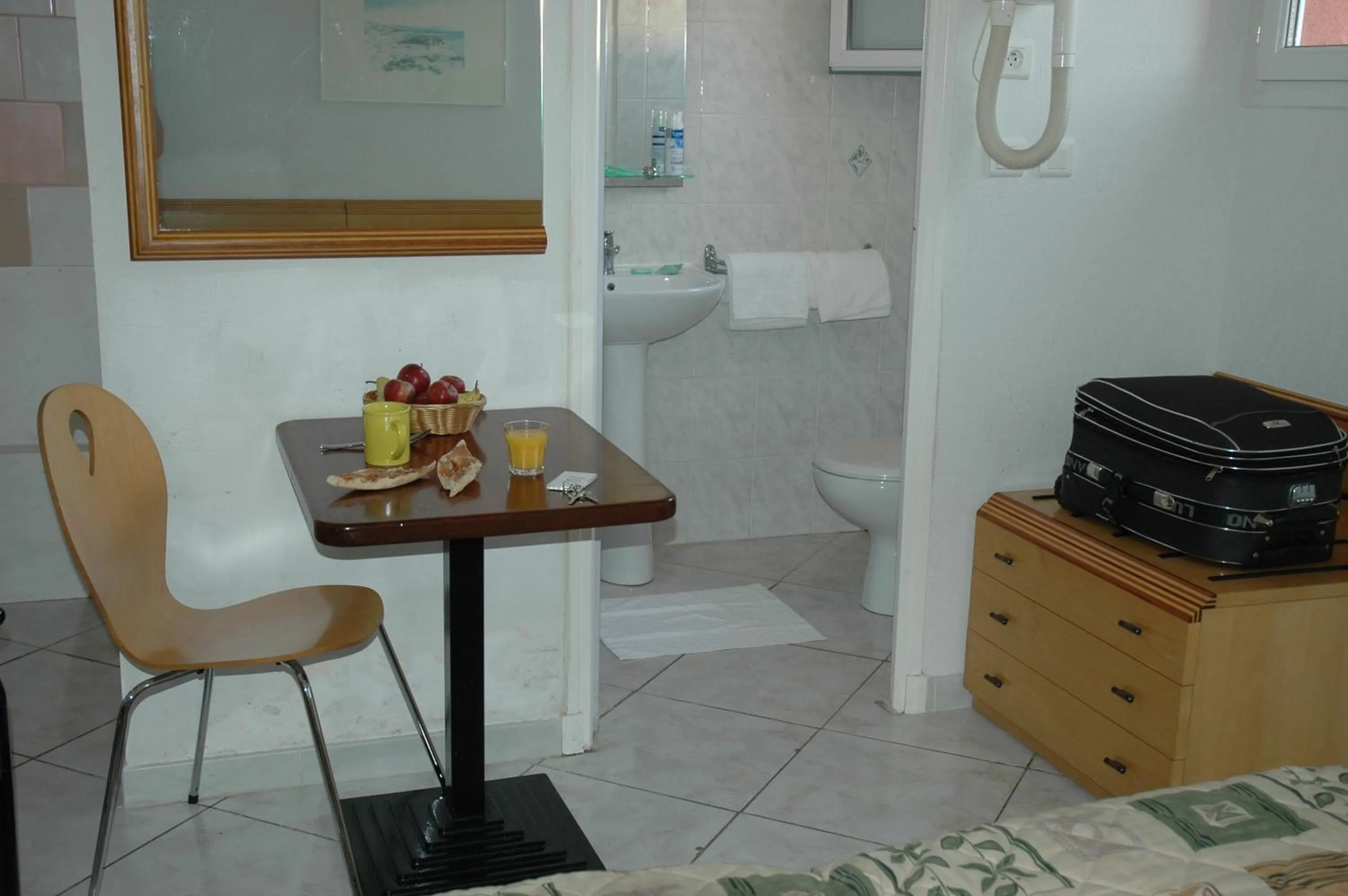 Bathroom in Appart'Hotel Festival Sud Suites - Avignon TGV