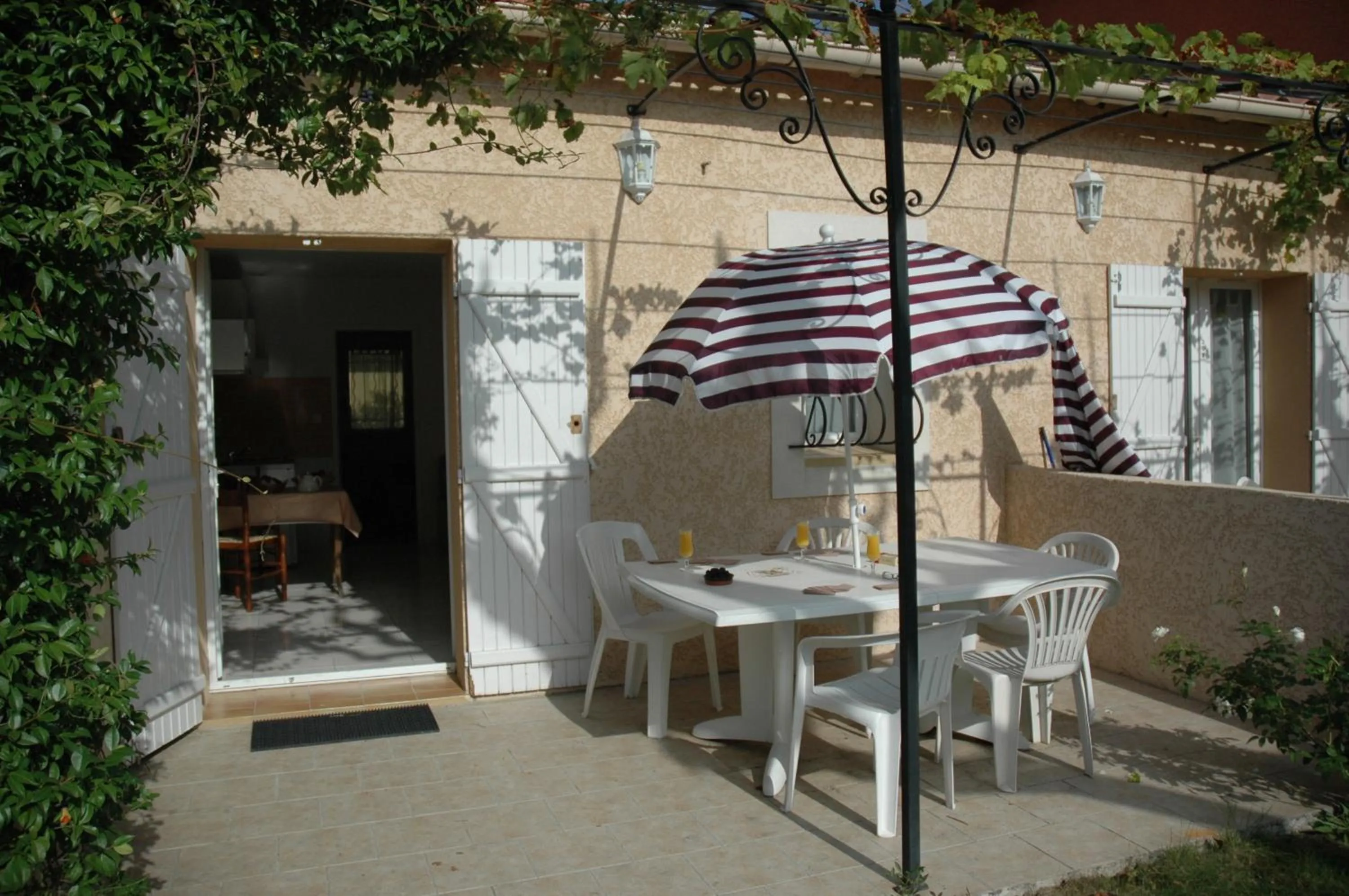 Patio in Appart'Hotel Festival Sud Suites - Avignon TGV