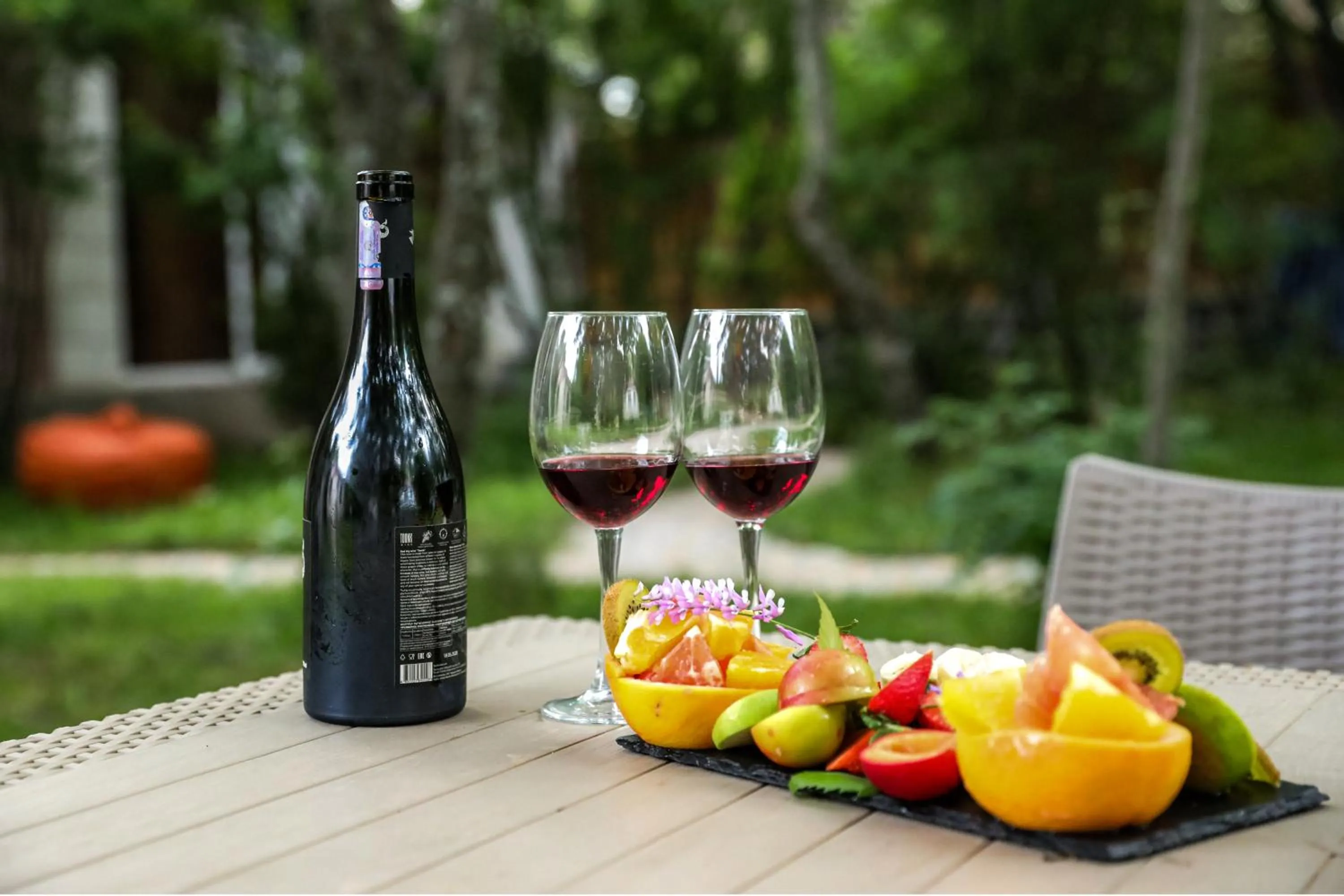 Food and drinks in Garden Inn Resort Sevan