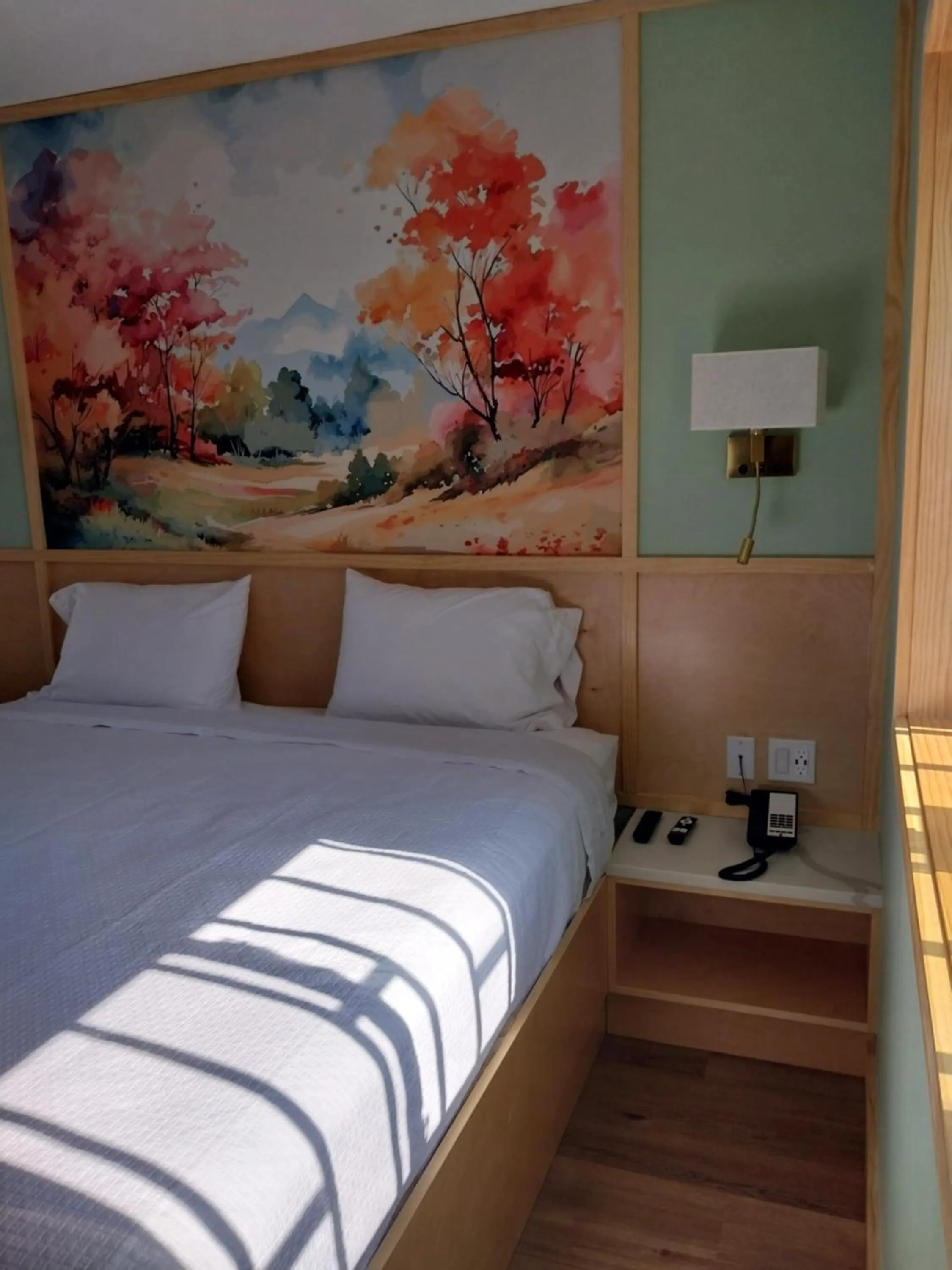 Bed in Greenview Inn Riverhead