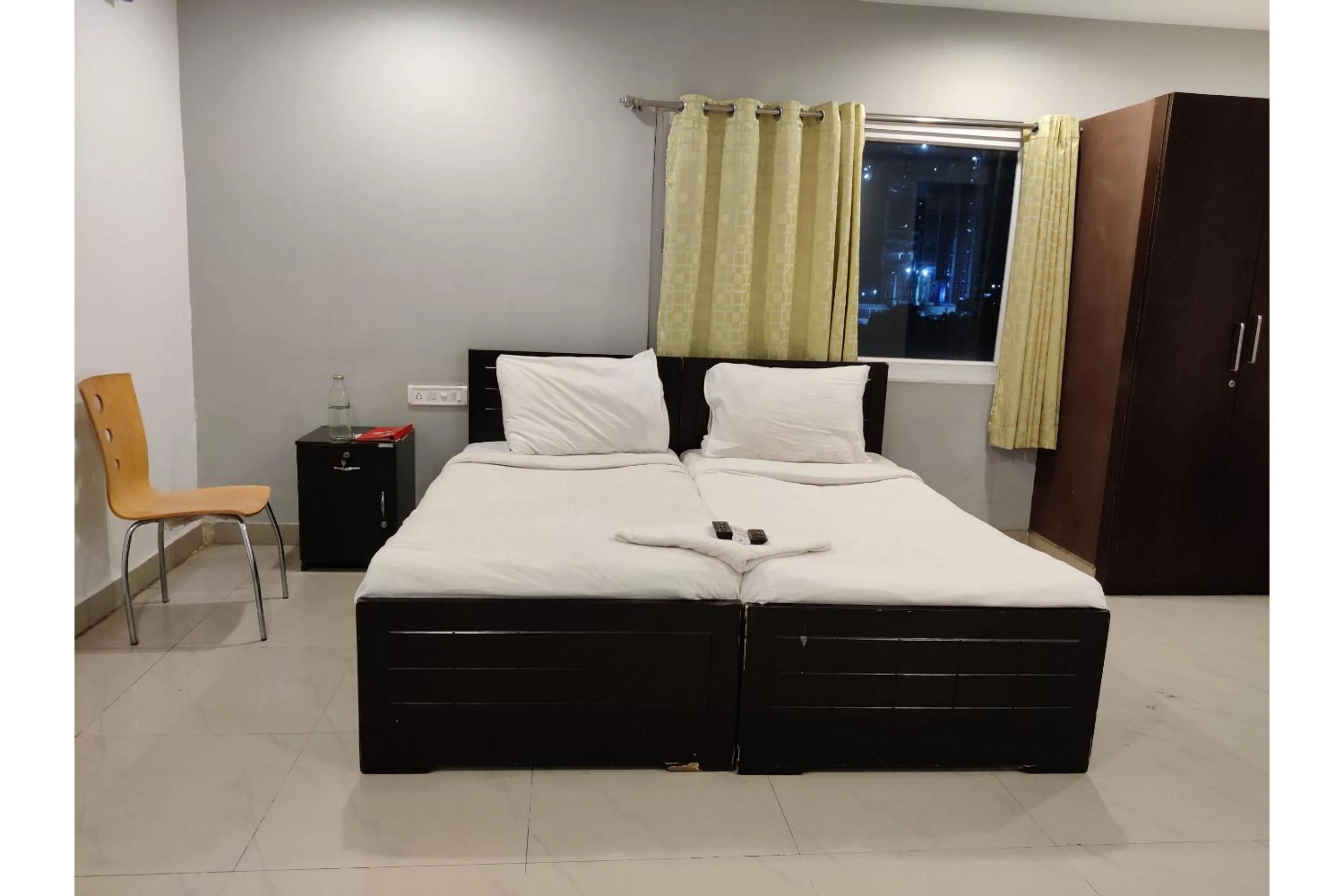 Bedroom, Bed in Collection O Jubilee Banjara Suites