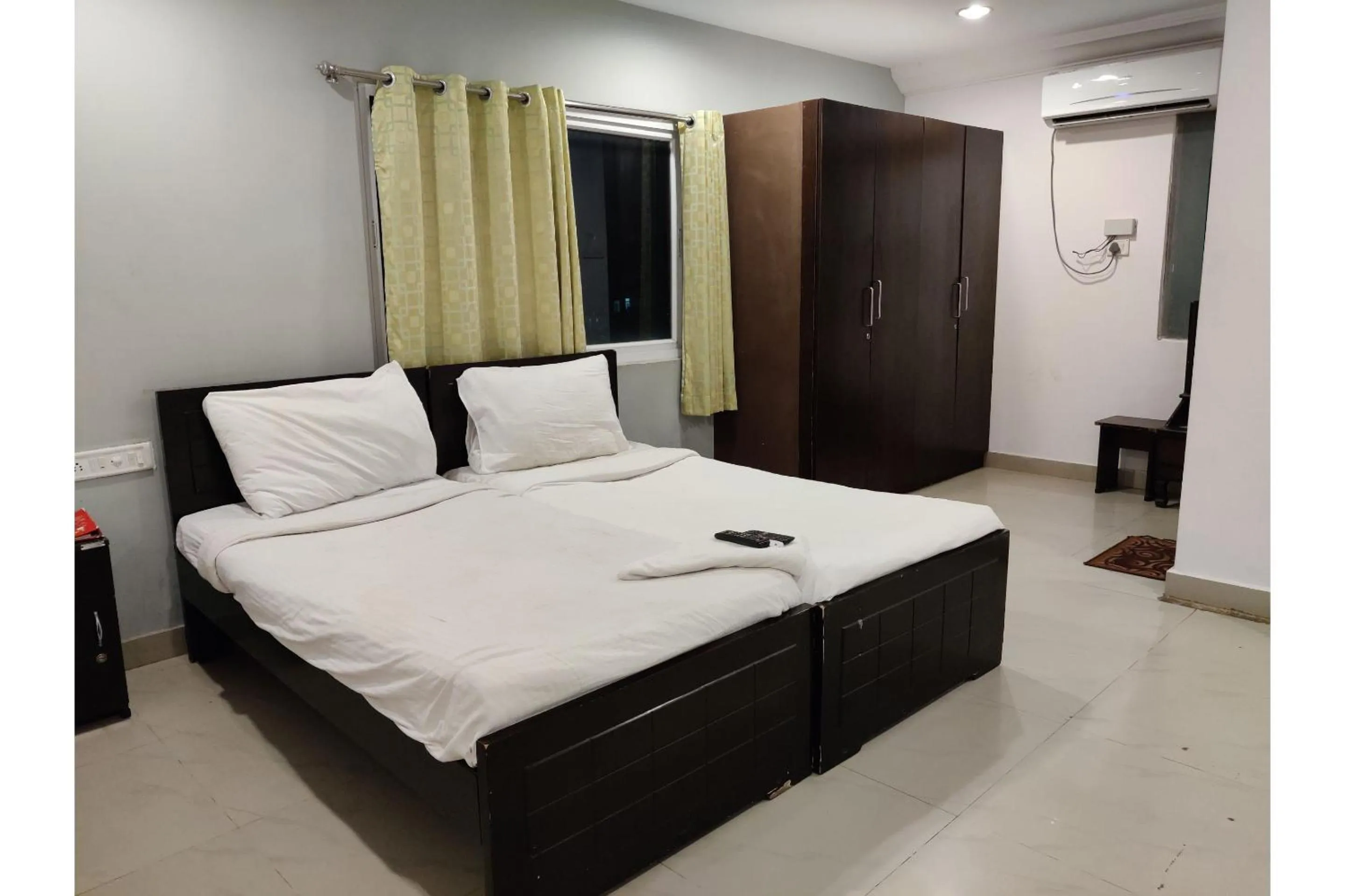 Bedroom, Bed in Collection O Jubilee Banjara Suites