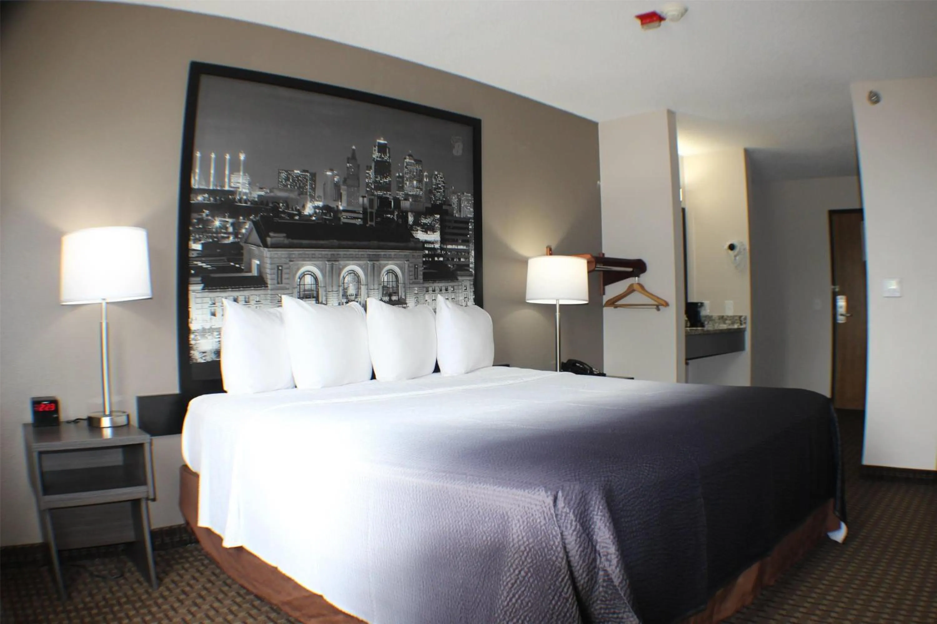 Photo of the whole room, Bed in Super 8 by Wyndham Gardner