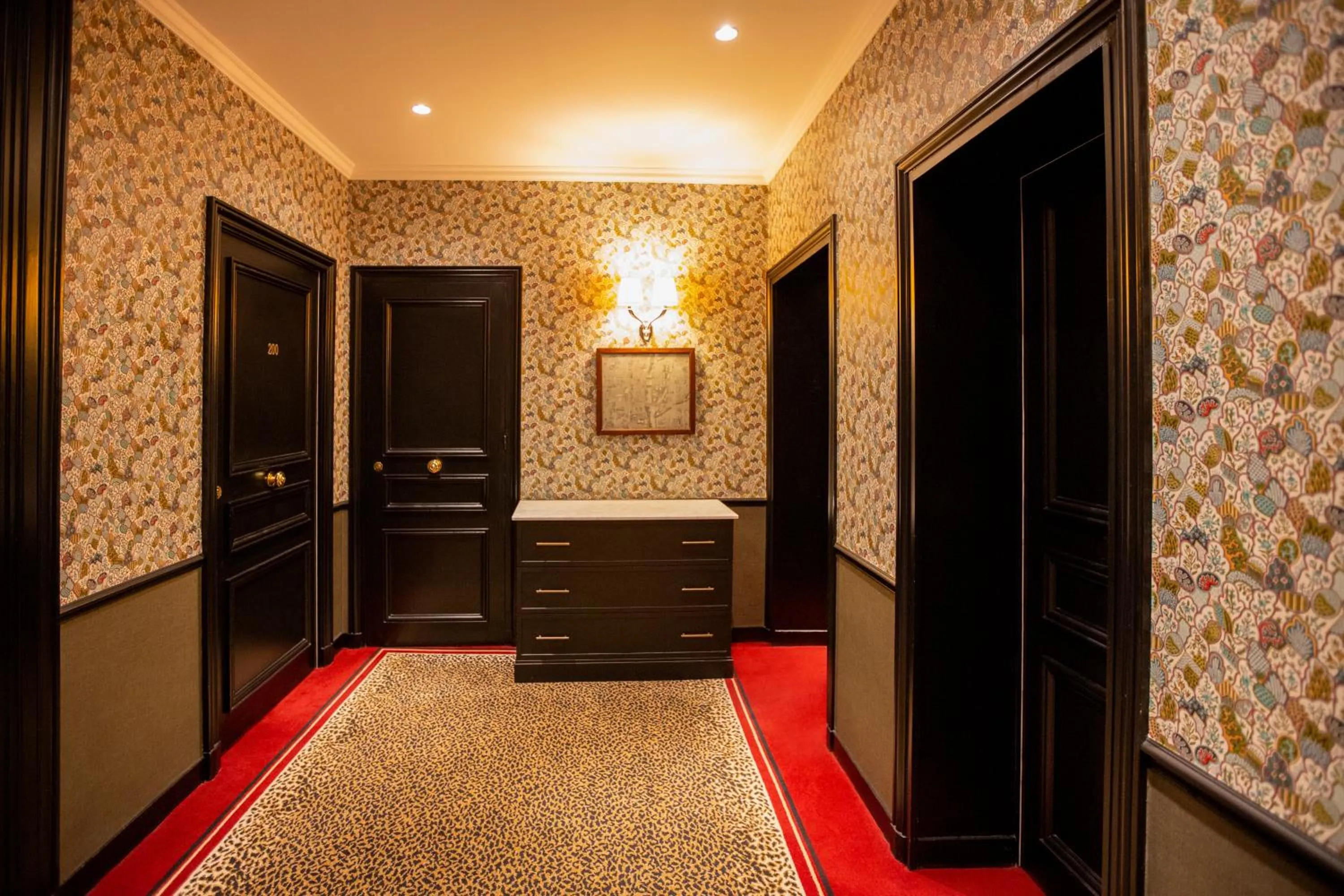 Property building in Hotel West-End