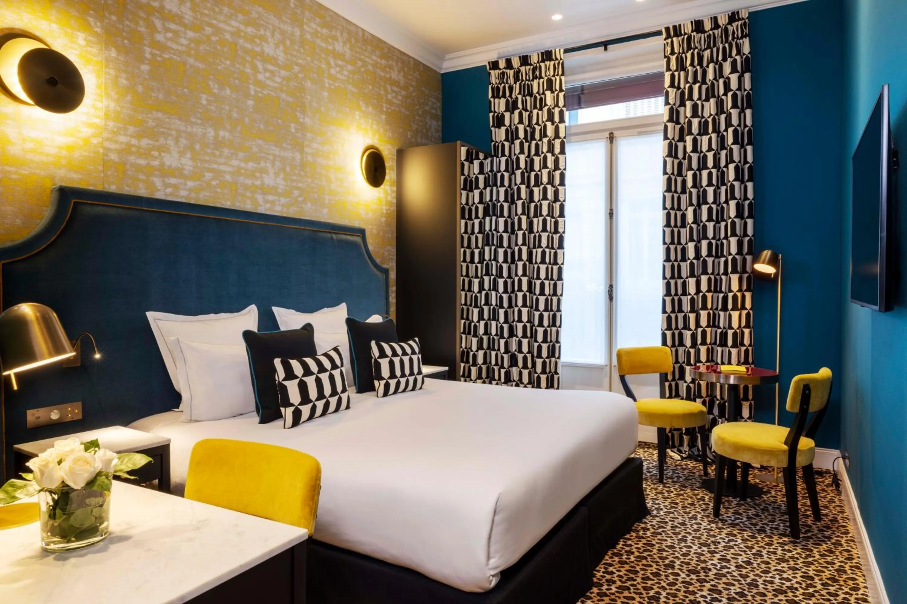 Bed in Hotel West-End