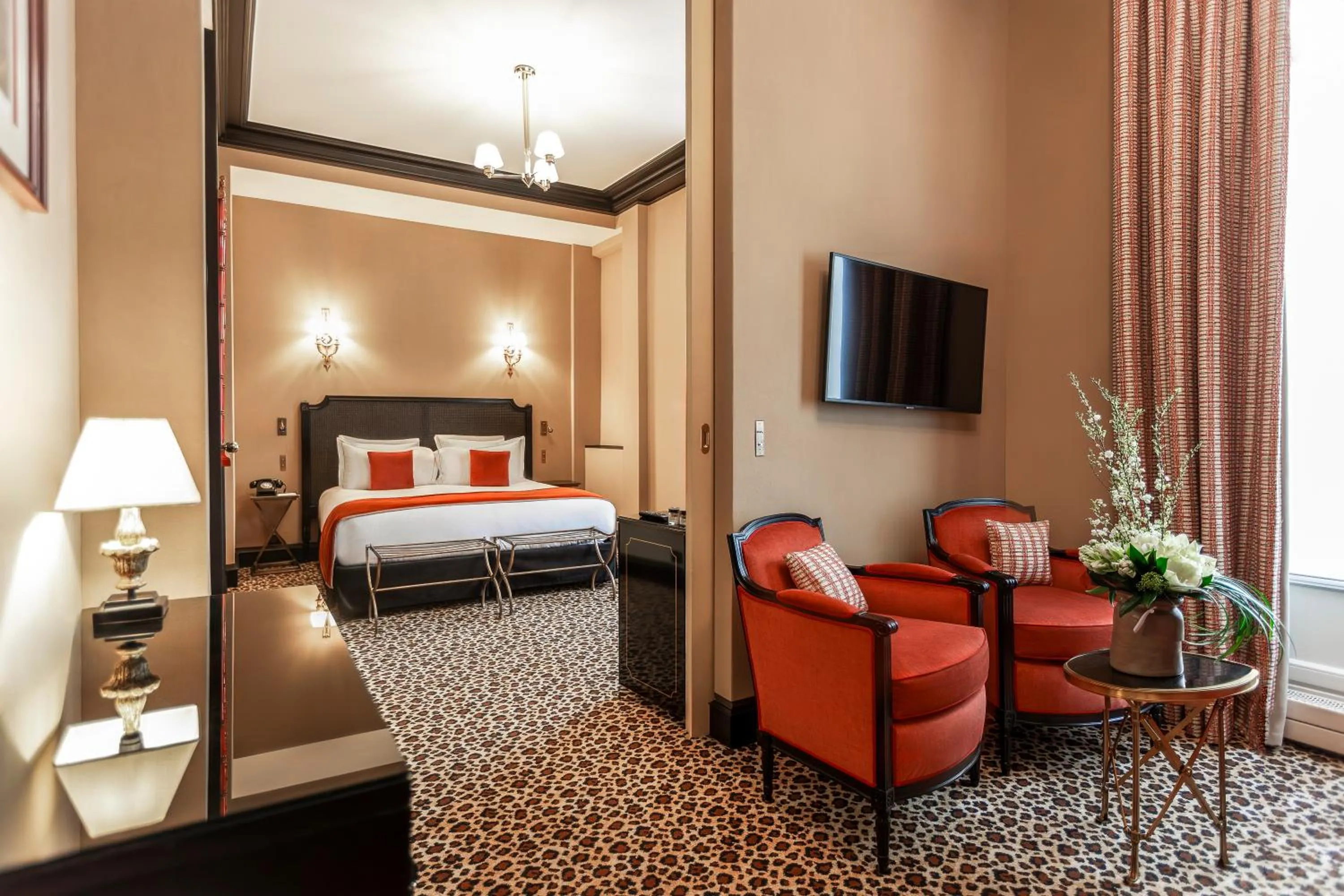 Bedroom, Bed in Hotel West-End