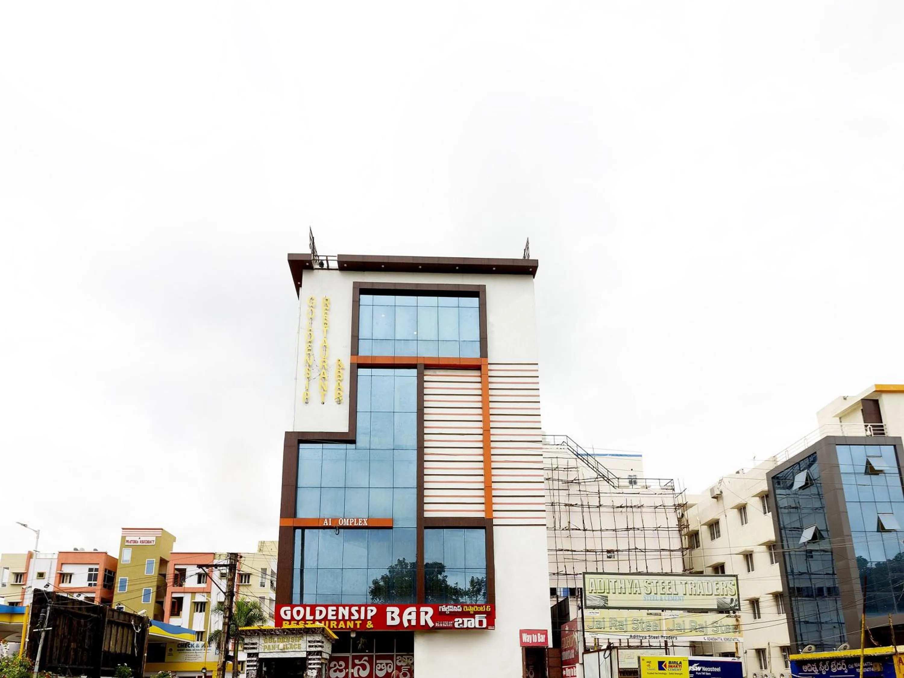 Facade/entrance in Super Hotel O Alpine Glow Heights