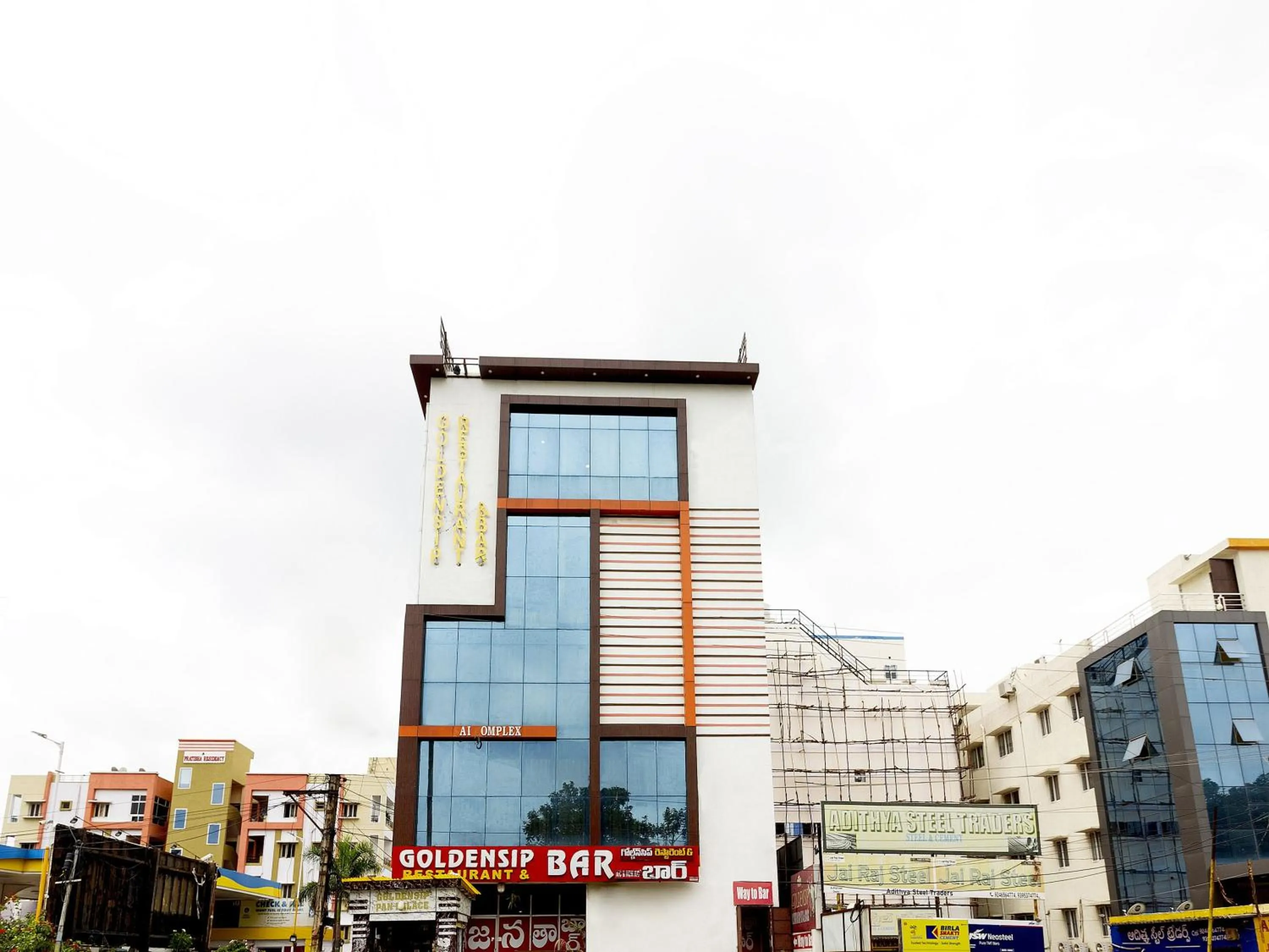 Facade/entrance in Super Hotel O Alpine Glow Heights