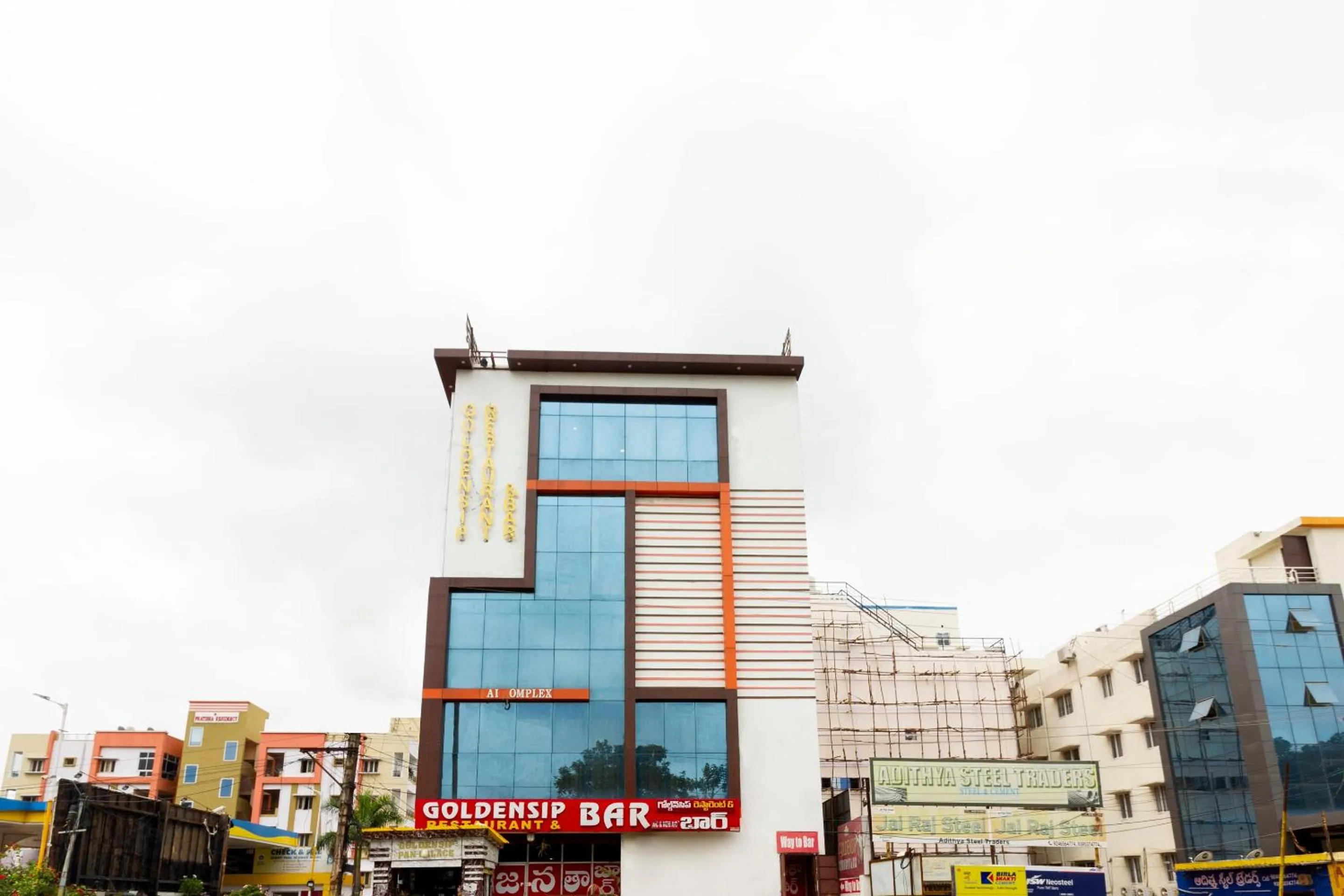 Facade/entrance in Super Hotel O Alpine Glow Heights