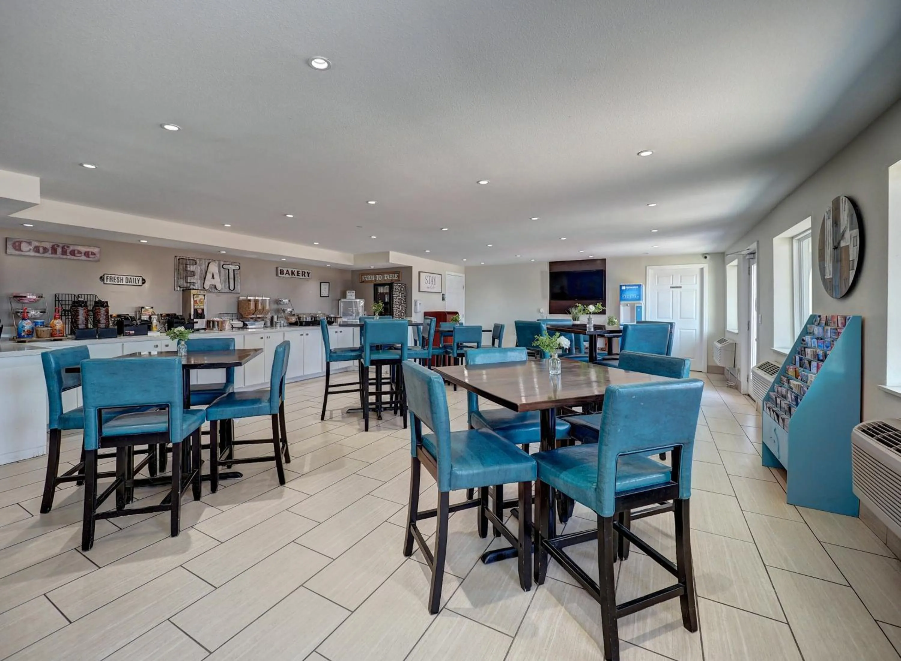Restaurant/places to eat in Ocean's Edge Hotel, Port Aransas,TX
