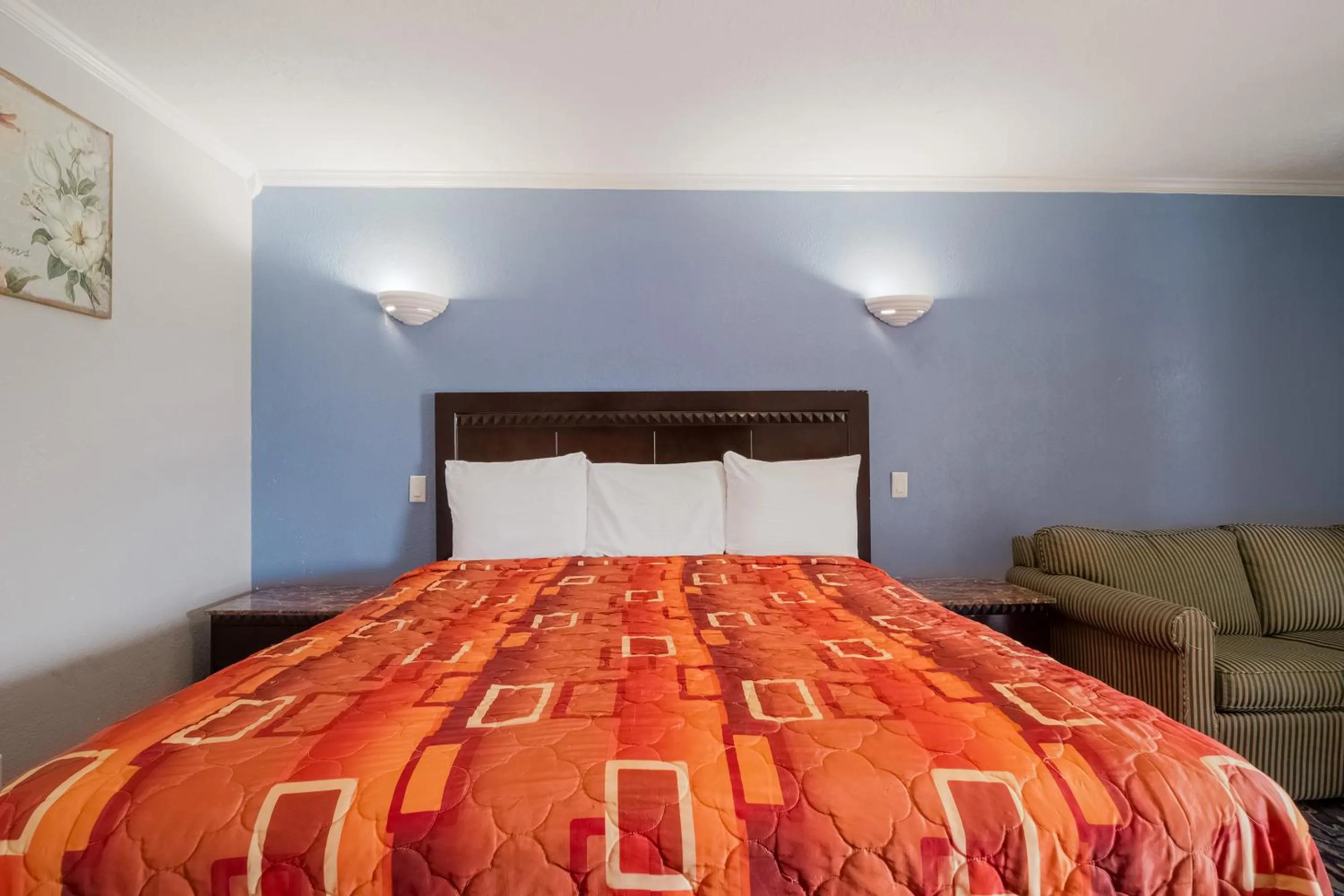 Bedroom in OYO Hotel Houston I-69 & I-610