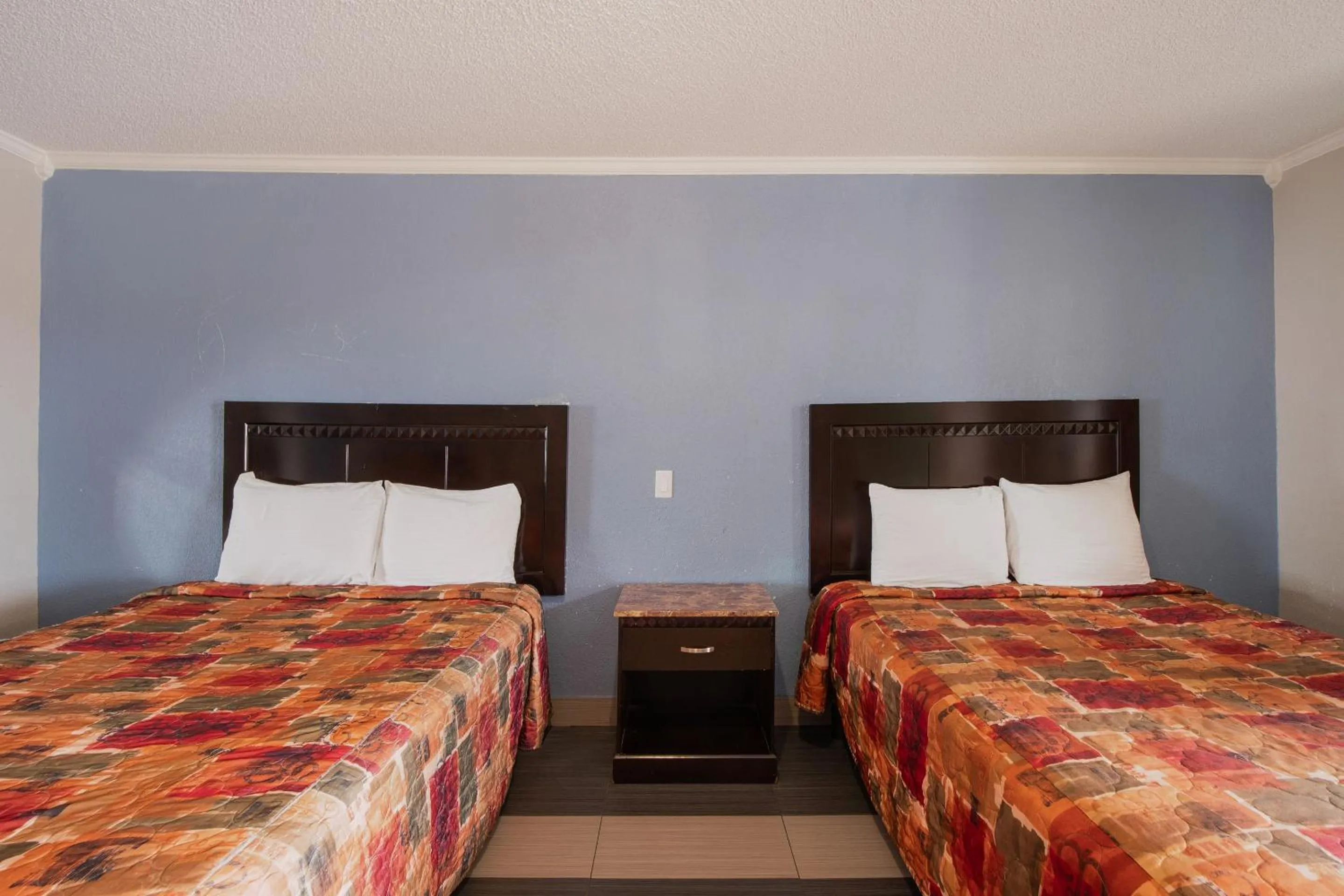 Bedroom in OYO Hotel Houston I-69 & I-610